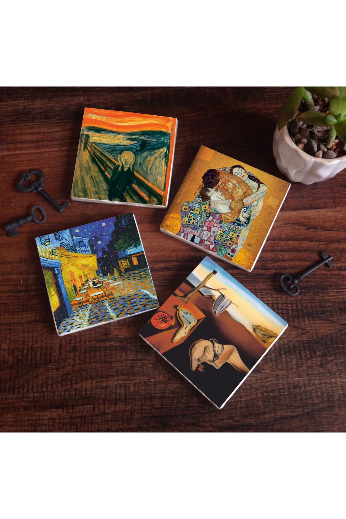 Dalí Belleğin Azmi, Van Gogh Kafe Terasta Gece, Çığlık, Klimt Aile Kucaklama Taş Bardak Altlığı Masaüstü Koruyucu Altlık 4 Parça Set 10x10cm Stone Coasters