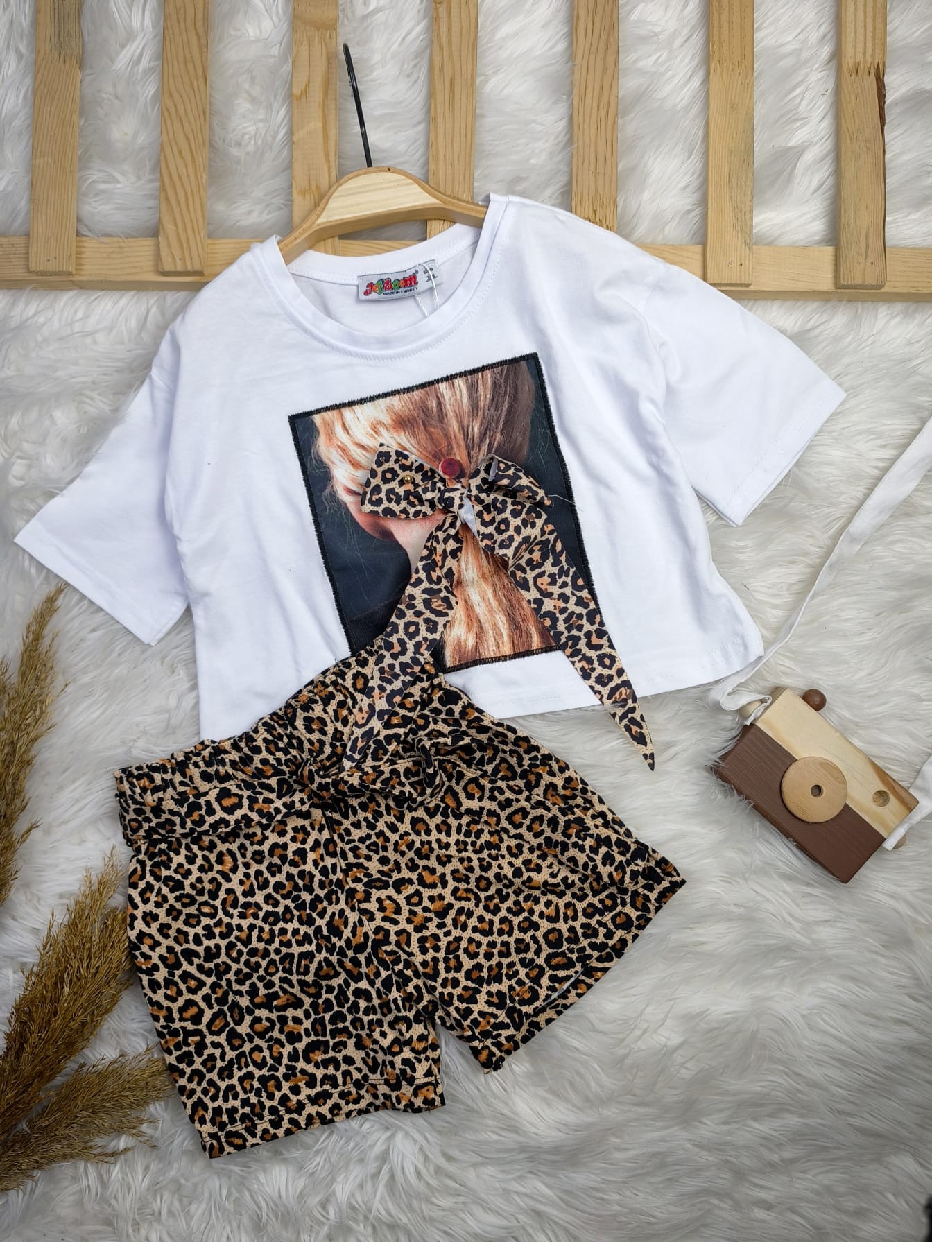 9064 JELİBOOM LEOPAR ŞORTLU CROP KIZ TAKIM 