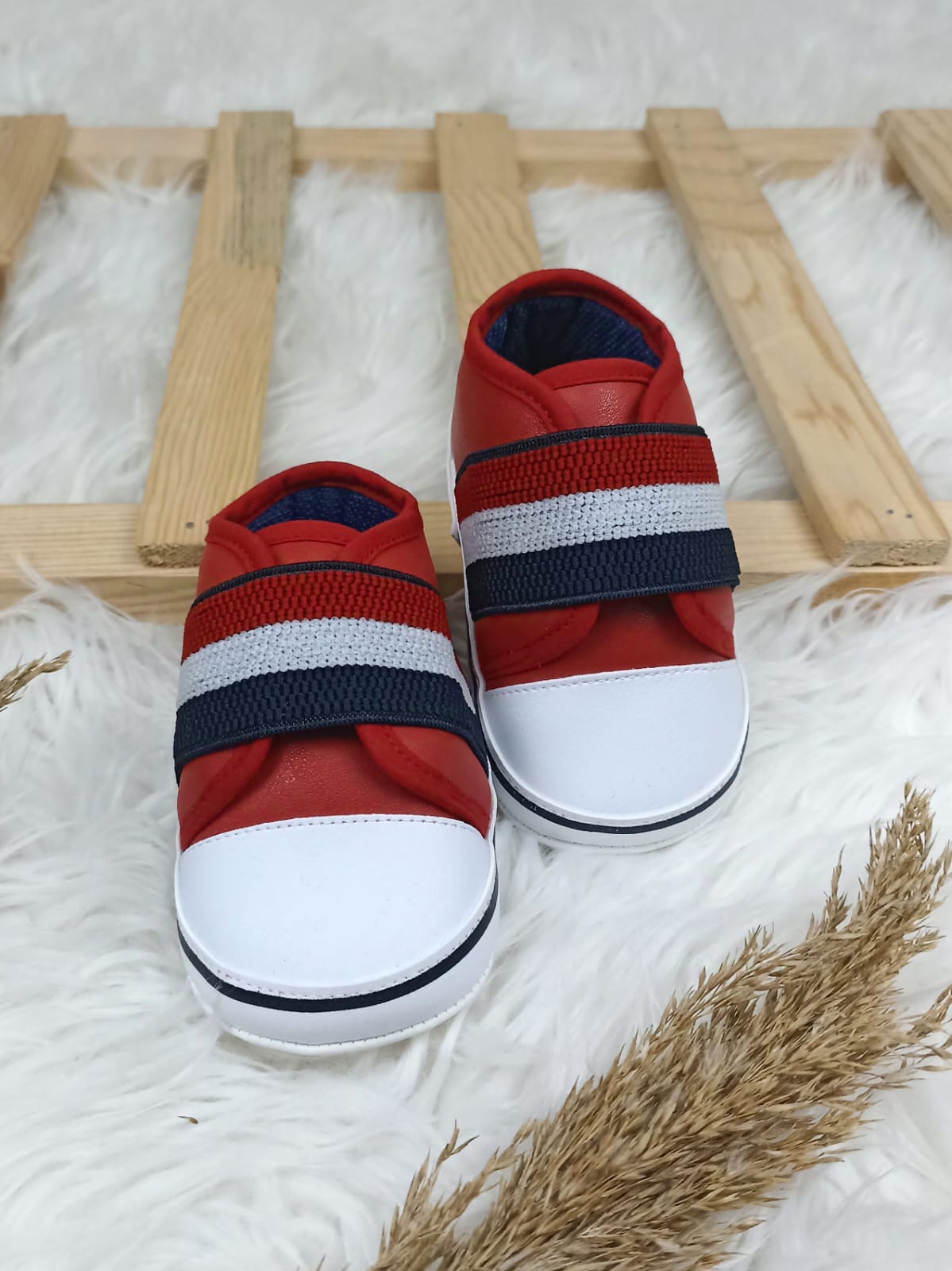 7026 ELEGANCE TARZ ERKEK BEBEK PATİK AYAKKABI 