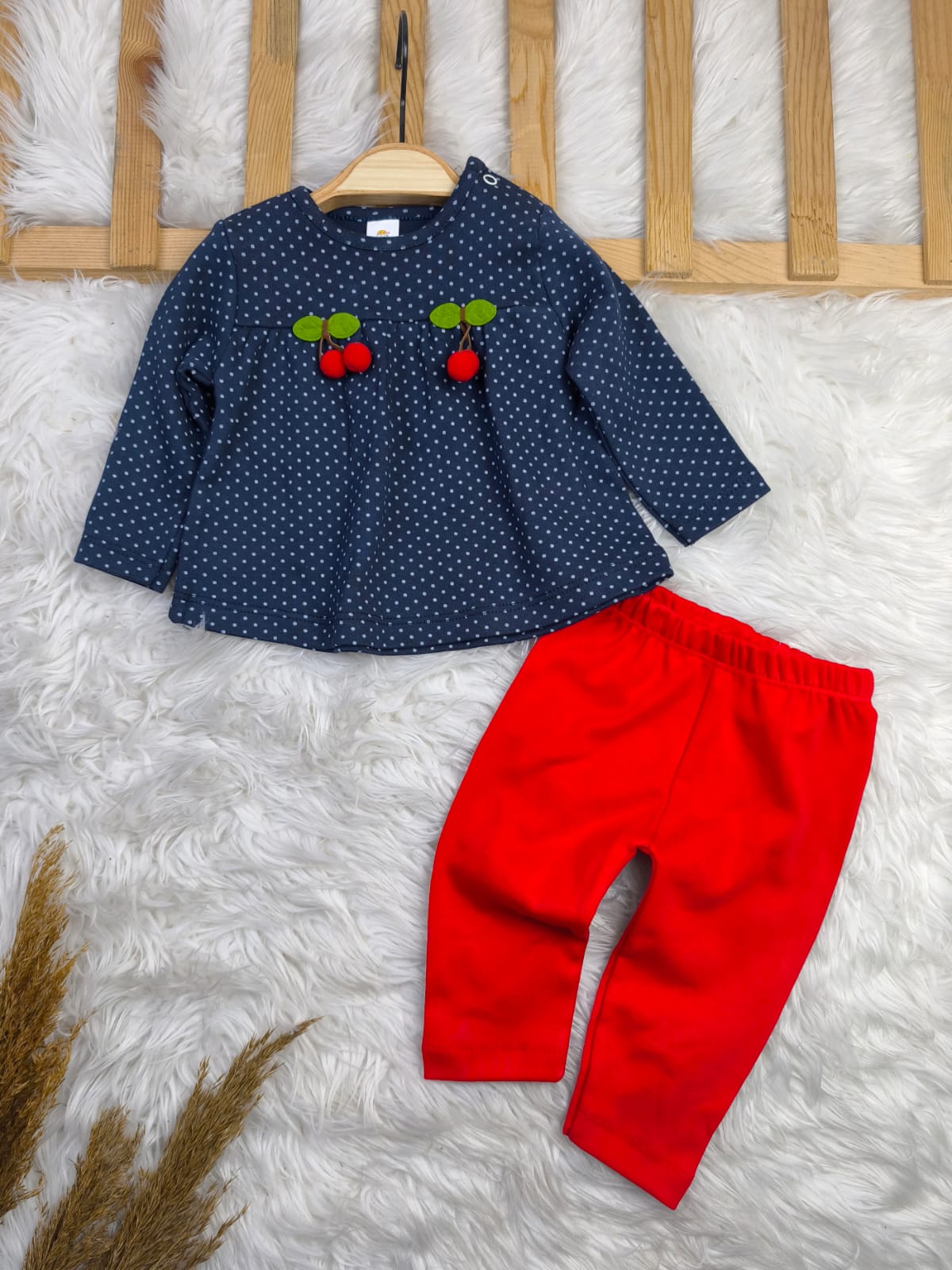 1918 SEVİMLİ KIRAZ MEVSİMLİK TAKIM