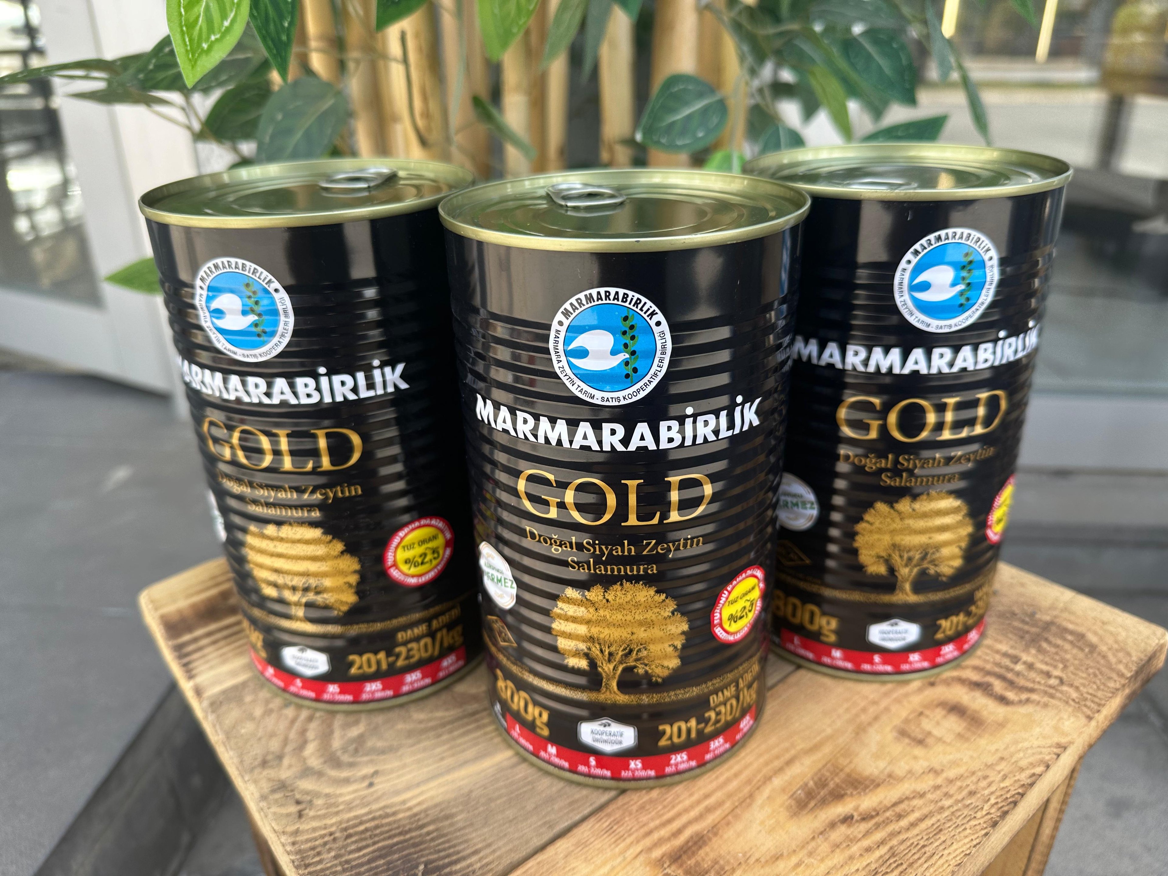 Marmarabirlik Gold Az Tuzlu Salamura Siyah Zeytin