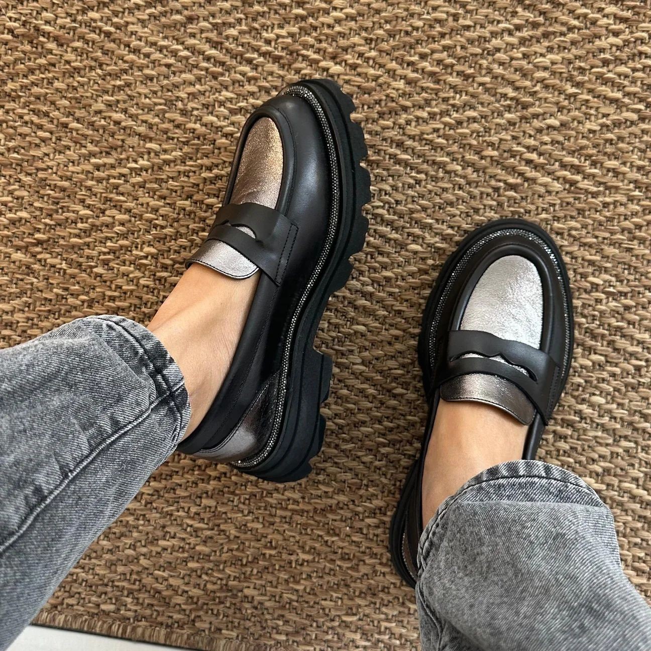 Antrasit Detaylı Loafer