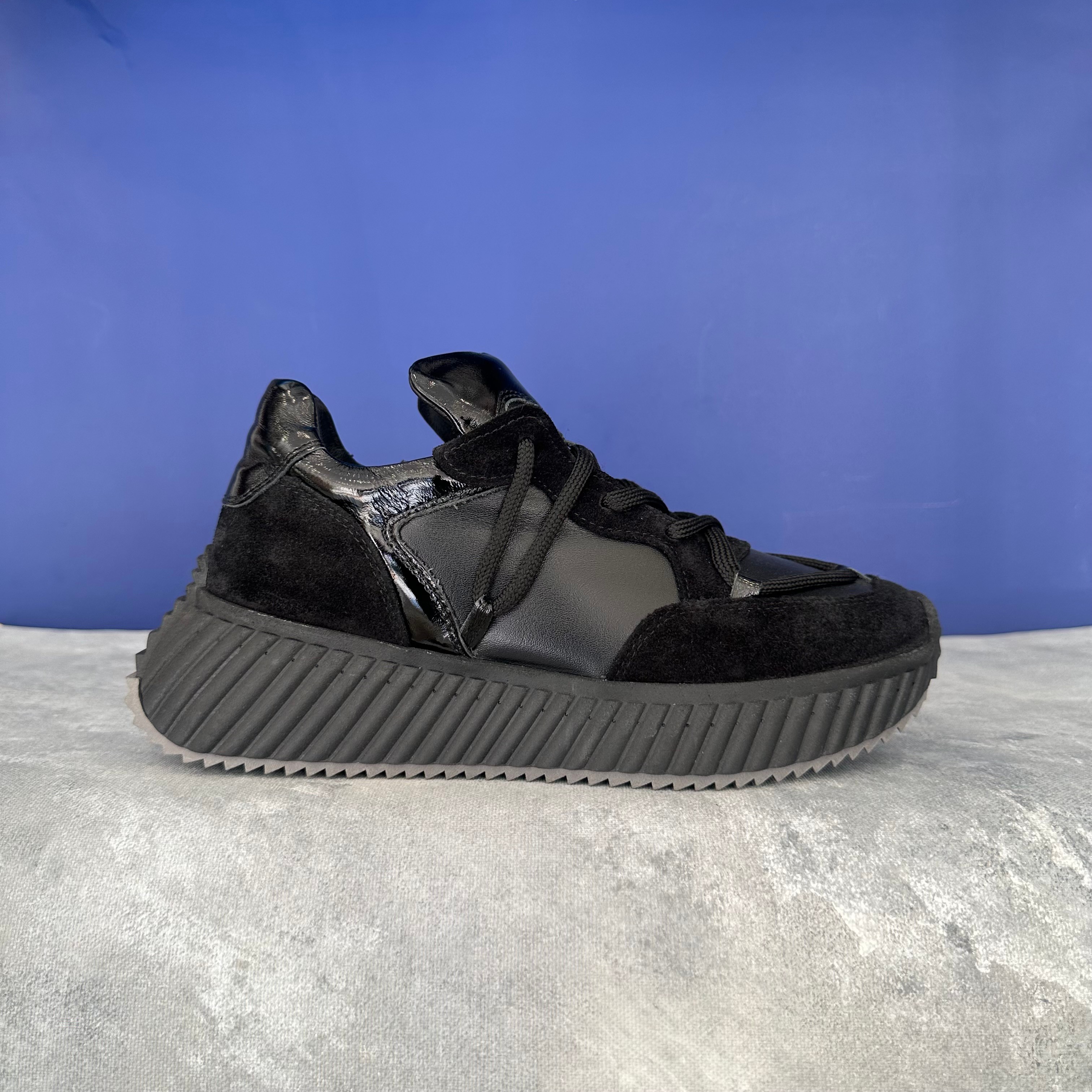 Bağcık Detaylı Sneaker - Siyah
