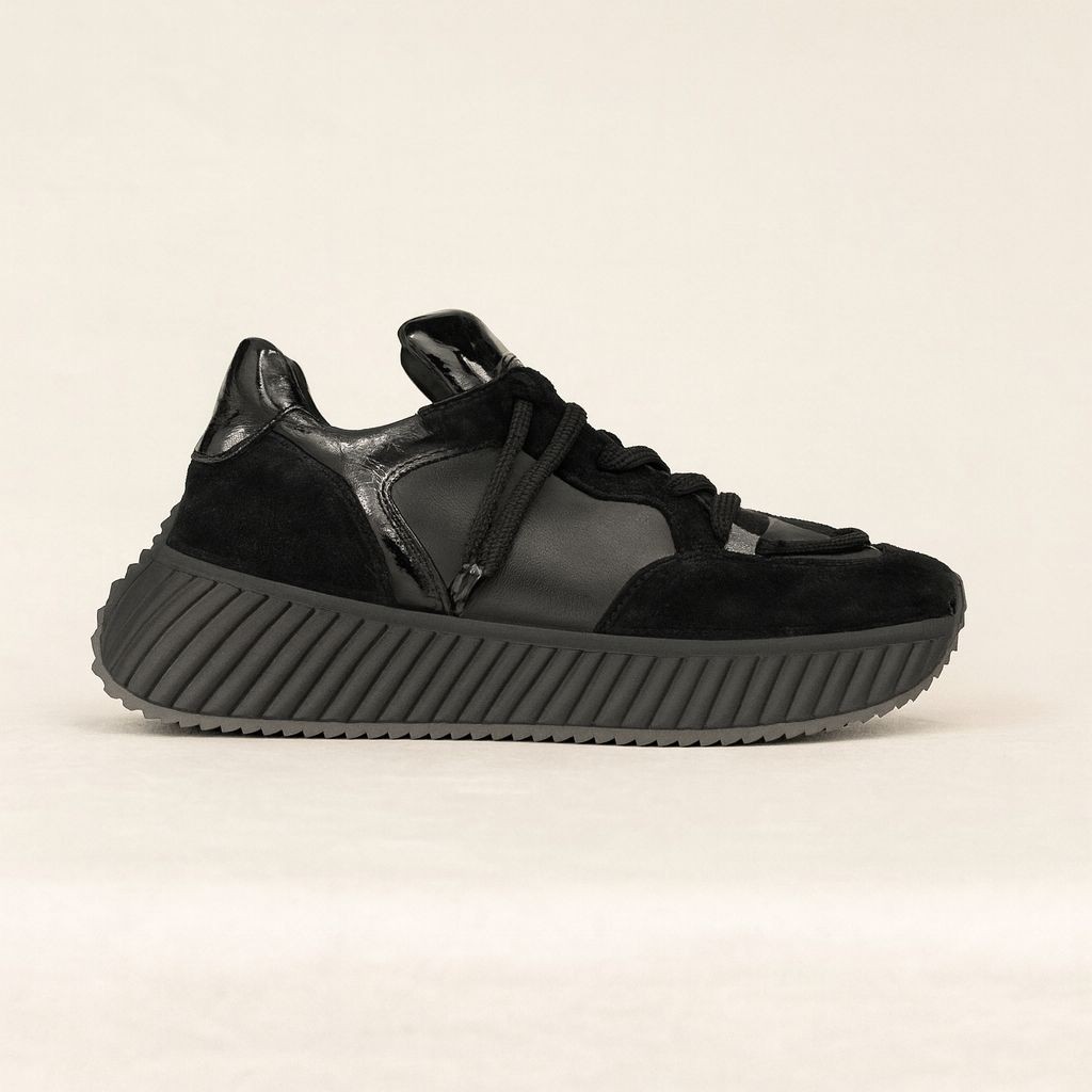 Bağcık Detaylı Sneaker - Siyah