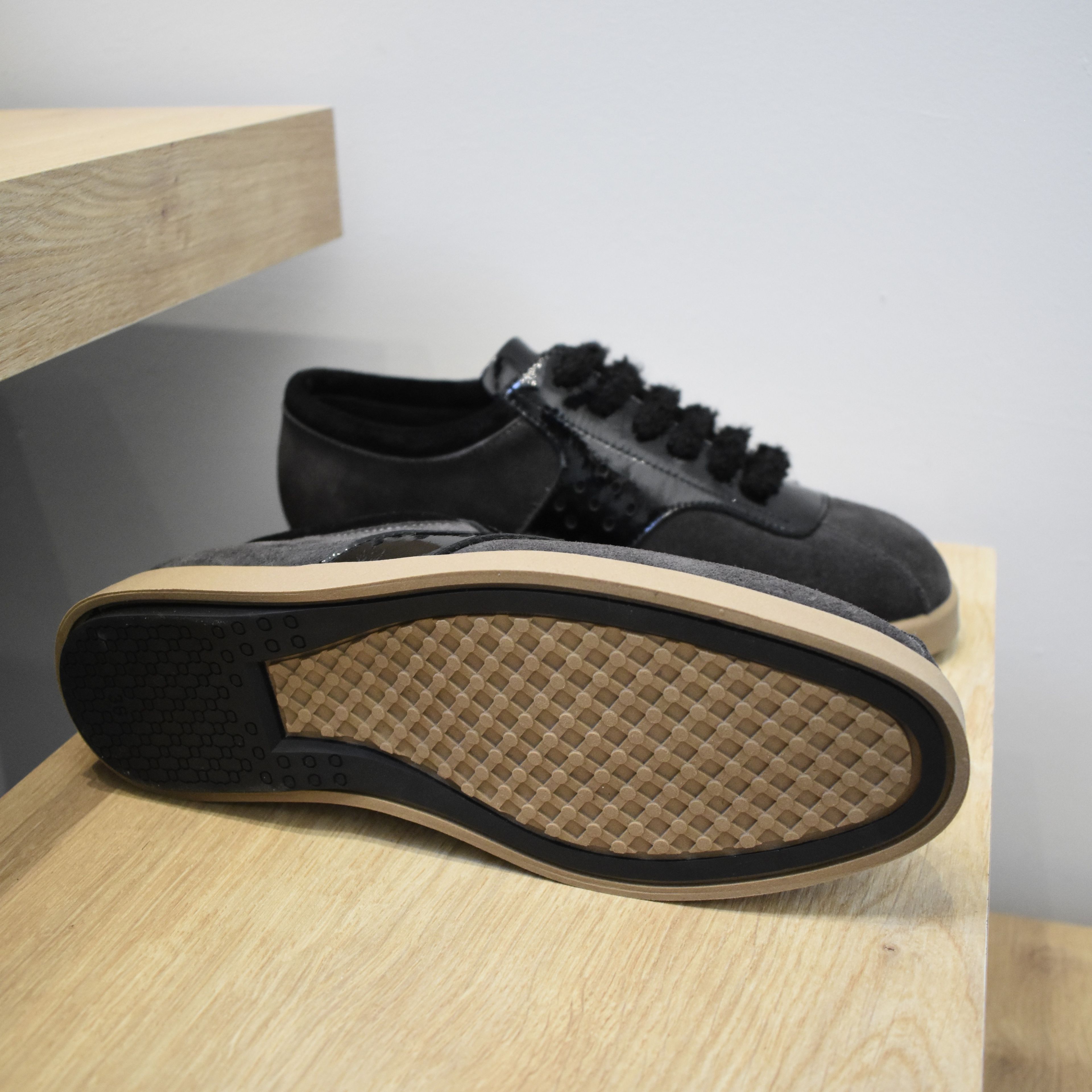 Rahat Tabanlı Deri Sneaker