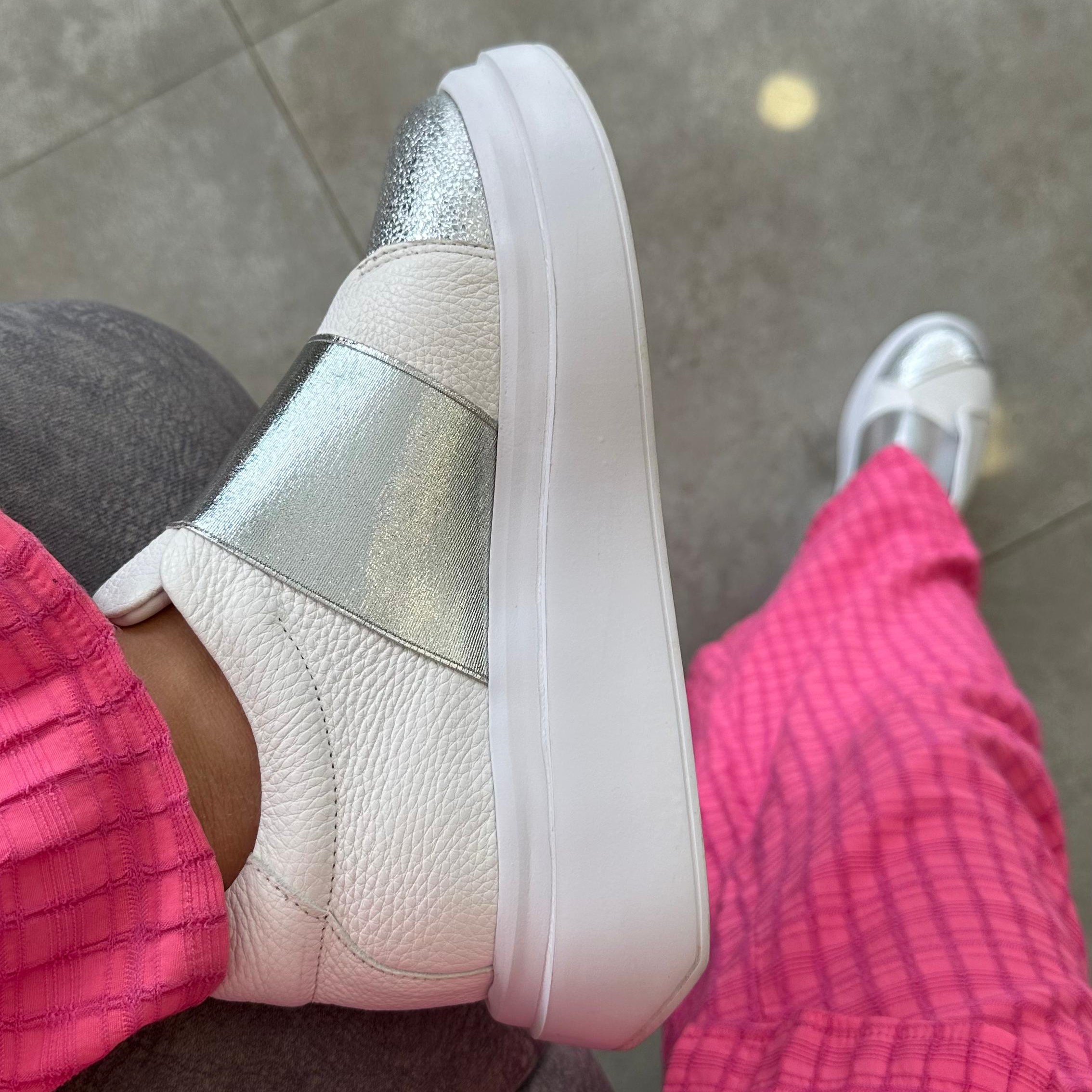 Bantlı Sneaker