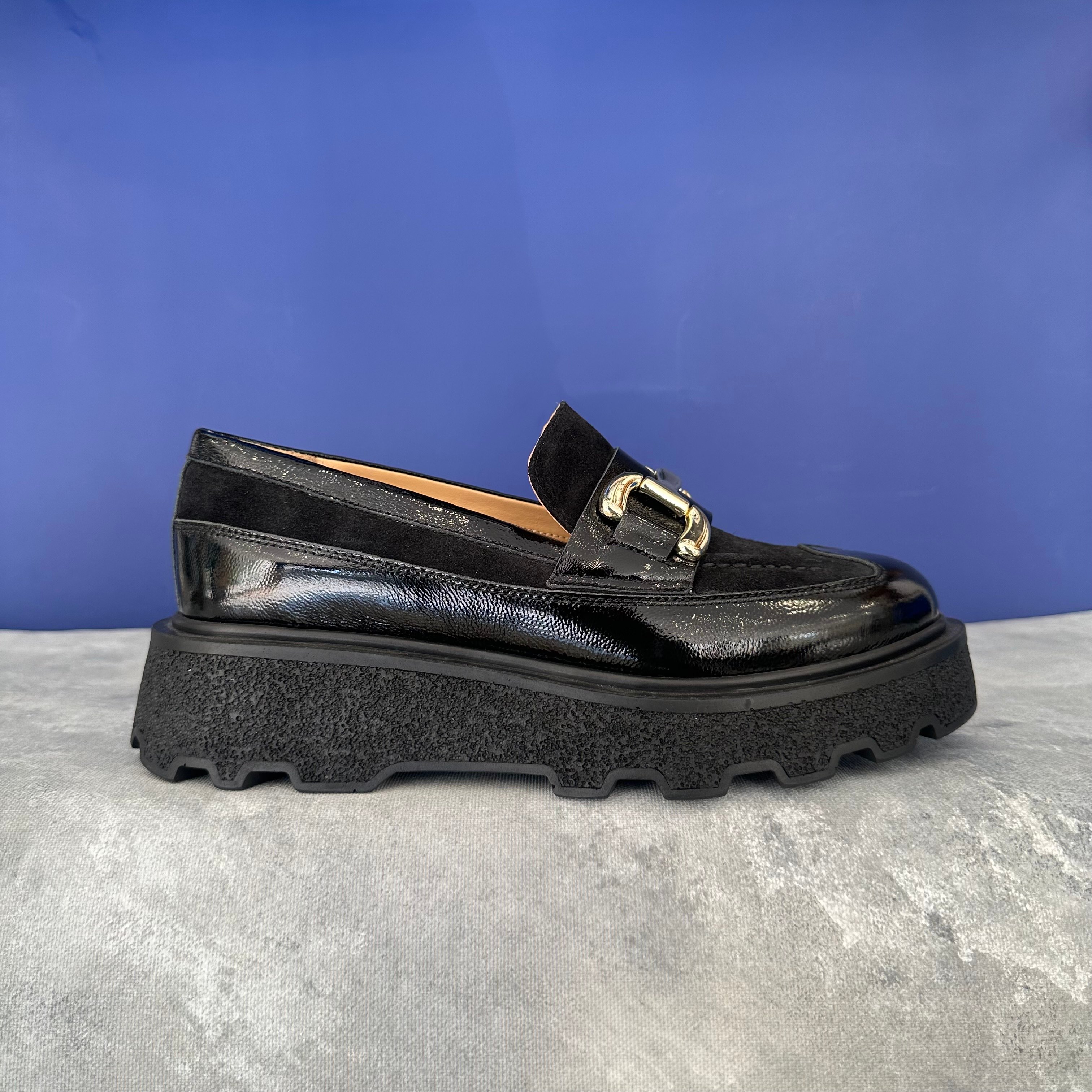 Hakiki Deri Gold Tokalı Loafer - Siyah