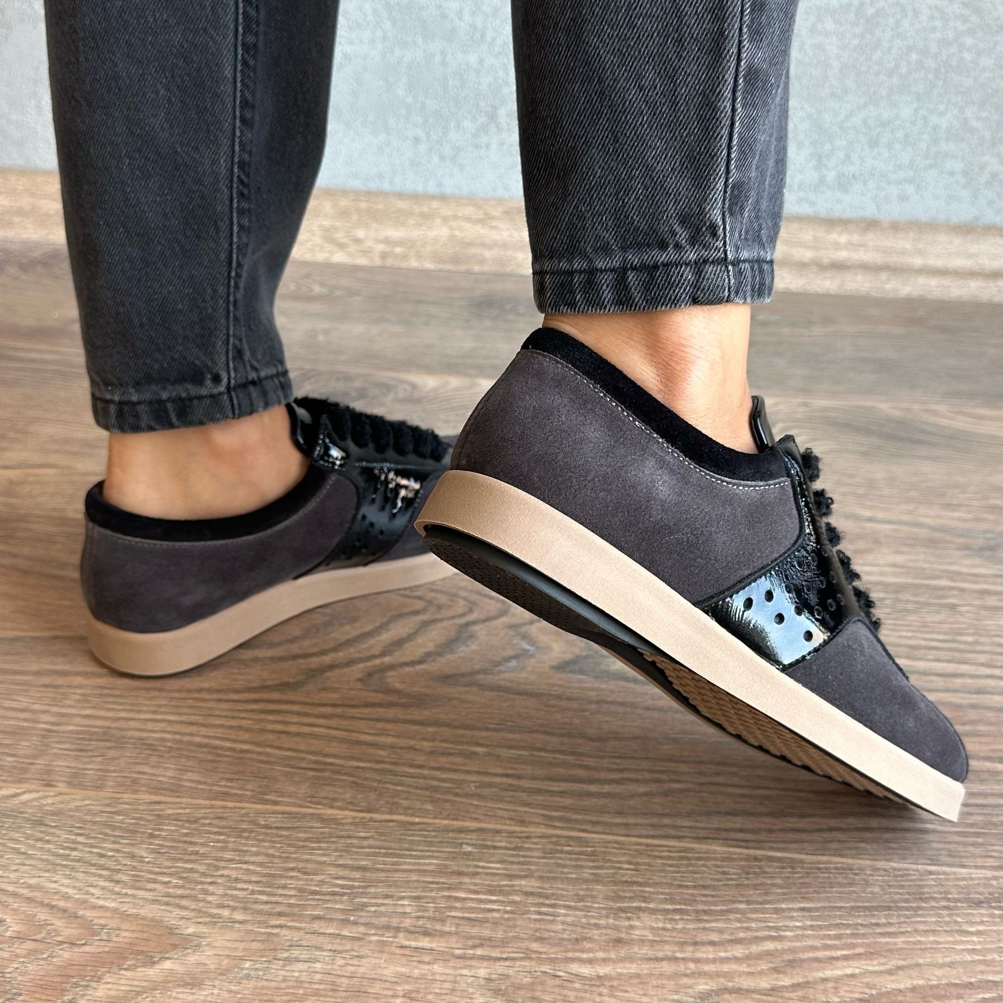 Rahat Tabanlı Deri Sneaker - Gri