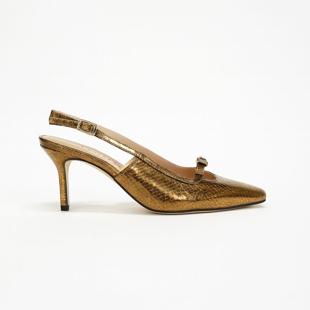 Toka Detaylı Topuklu Ayakkabı