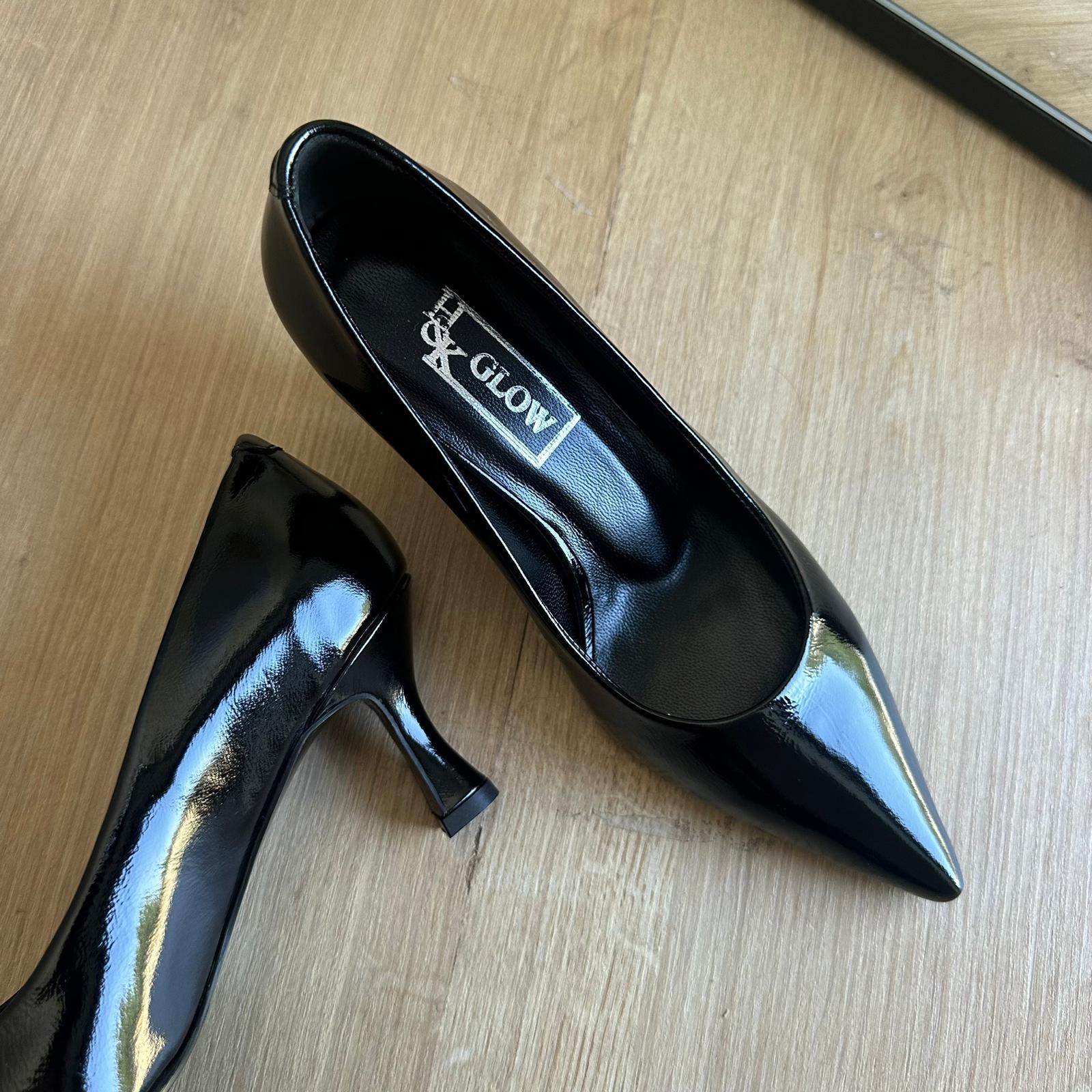 Hakiki Kırık Rugan Deri Stiletto - Siyah