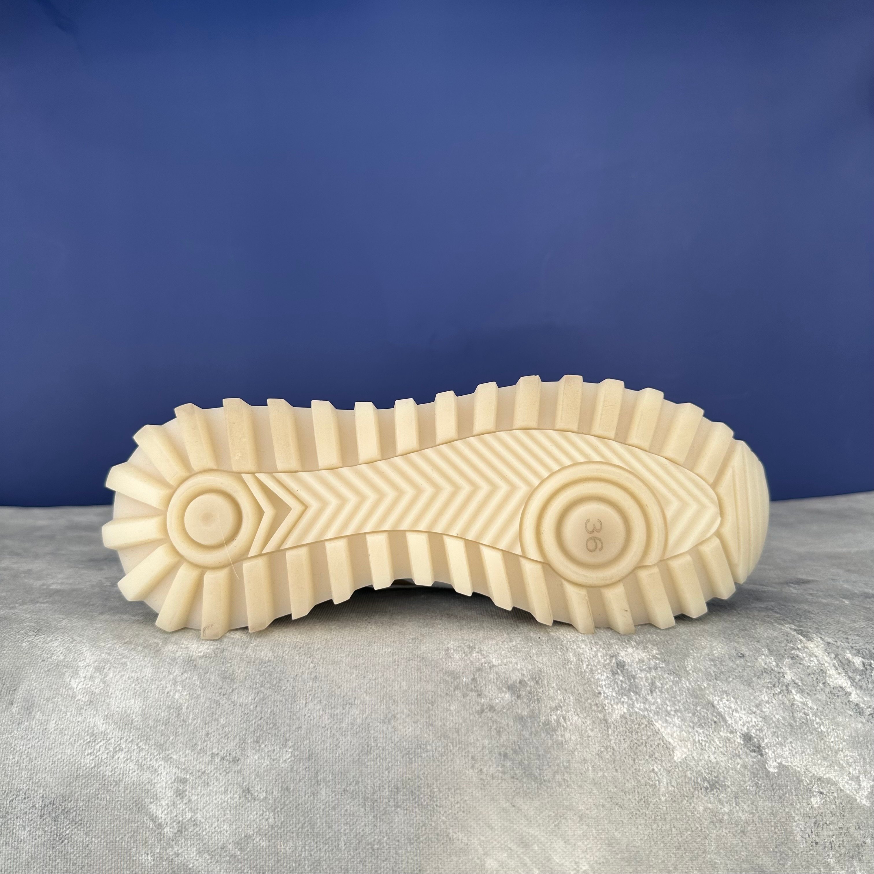Numara Detaylı Sneaker
