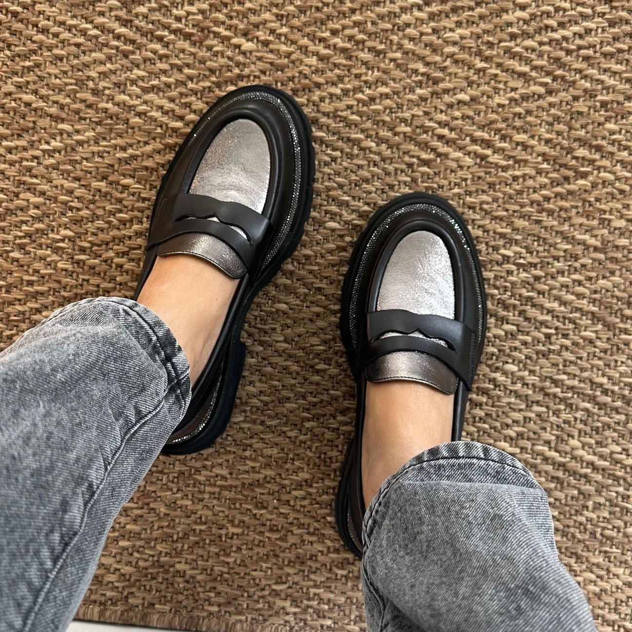 Antrasit Detaylı Loafer