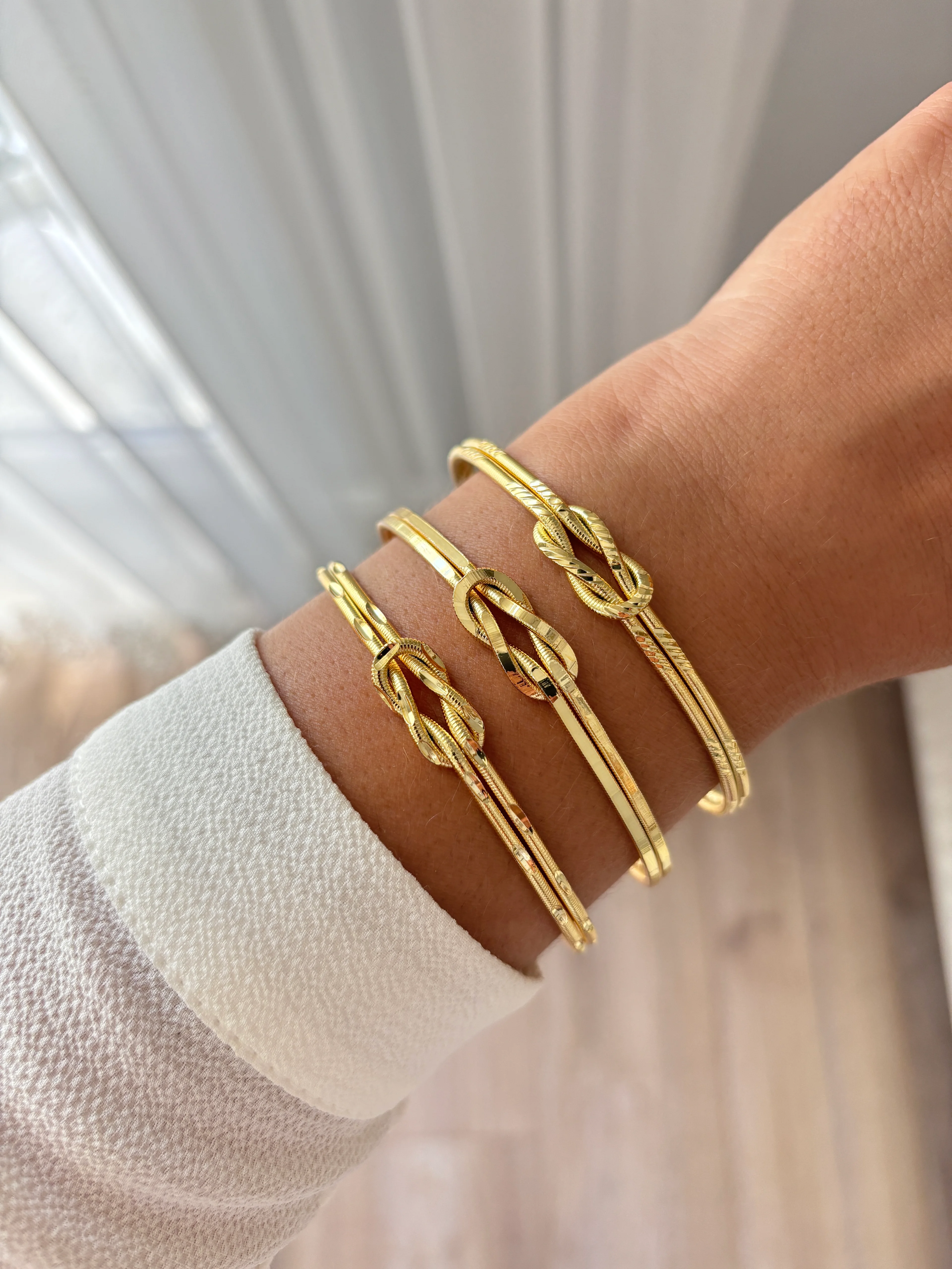 AŞK DÜĞÜMÜ AJDA BİLEZİK