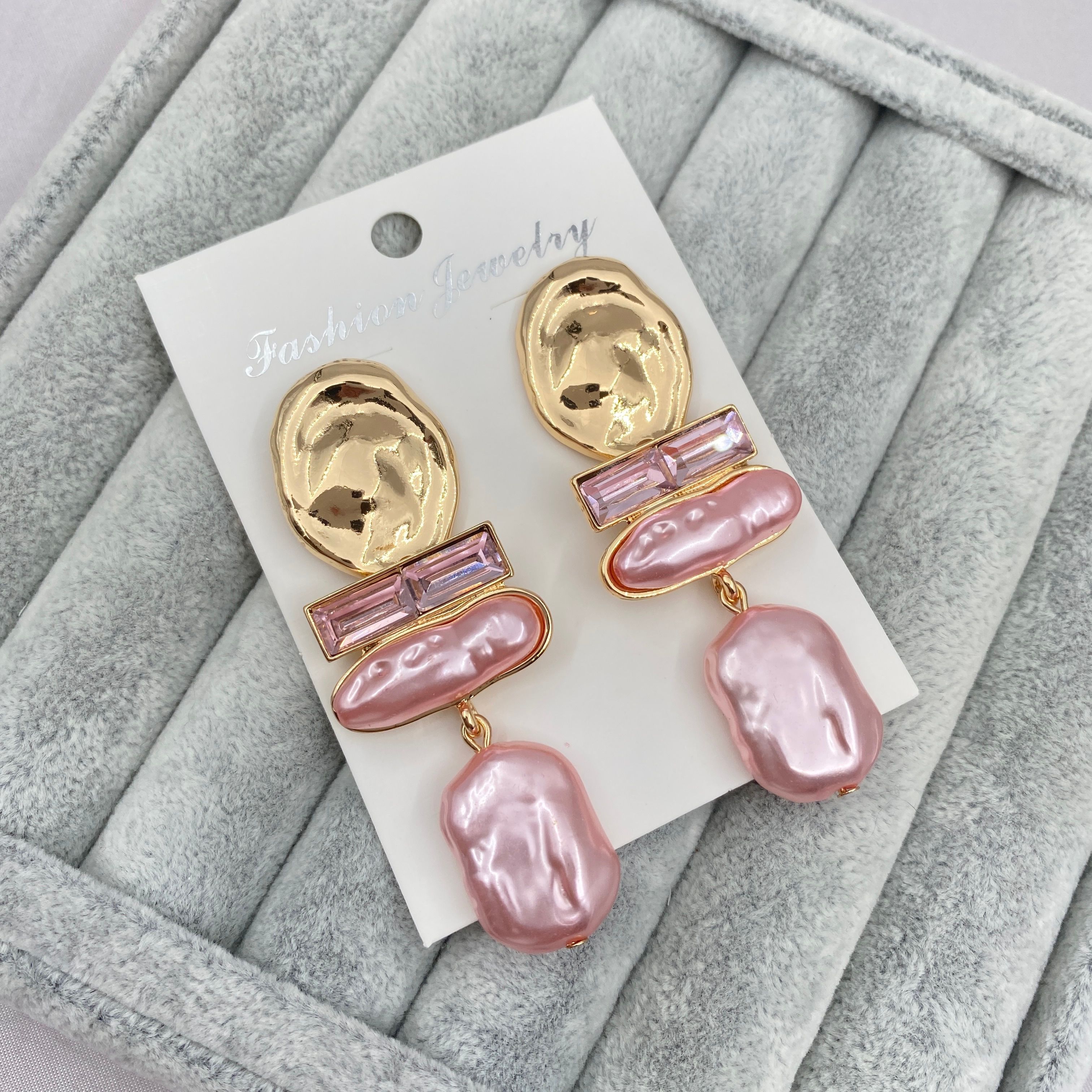 İTHAL PEMBE KÜPE