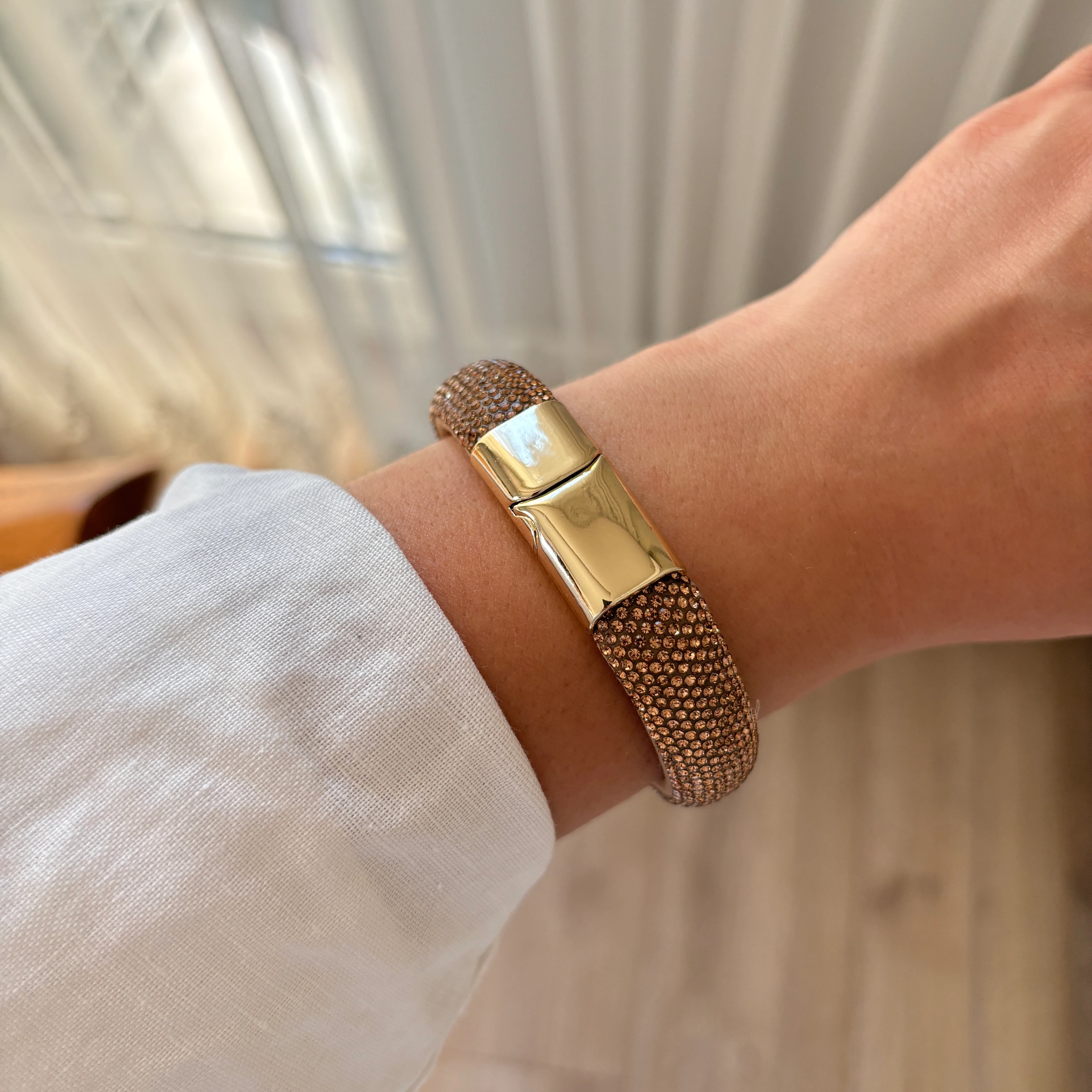 İTHAL MIKNATISLI VİZON BİLEZİK