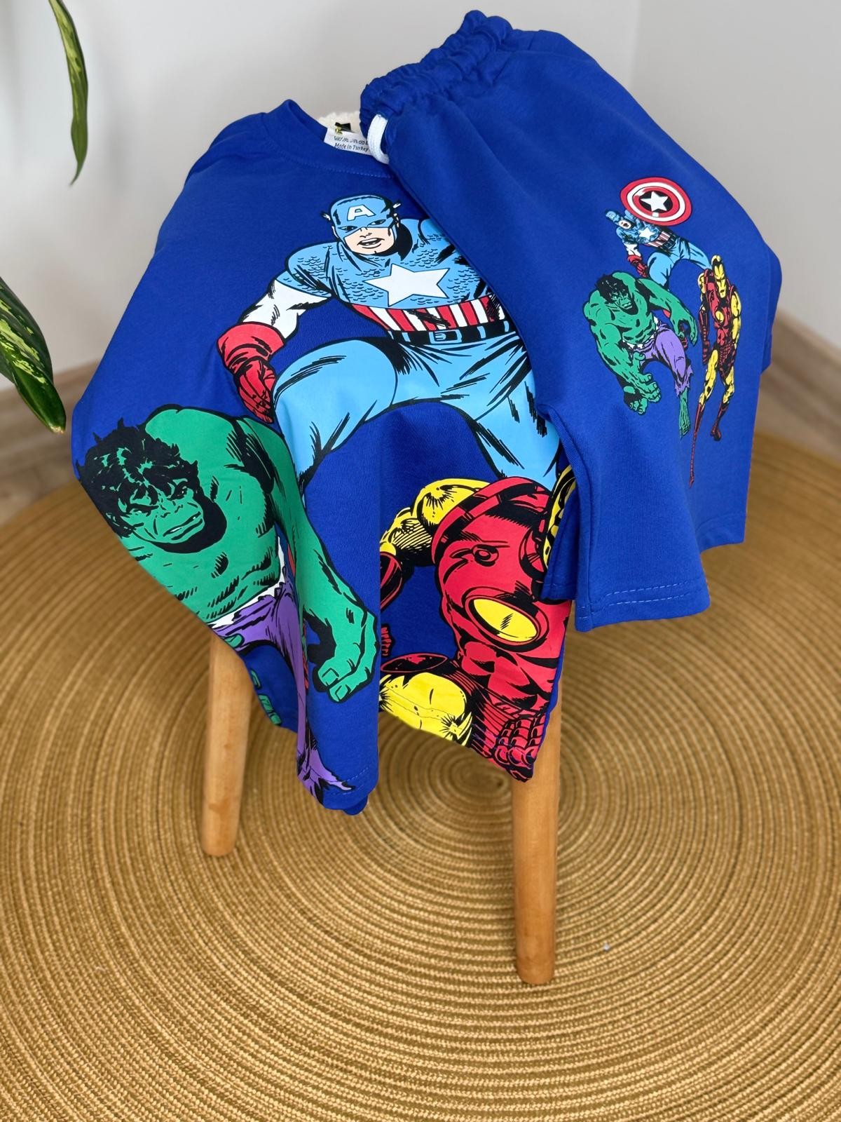 Marvel Şortlu Takım 