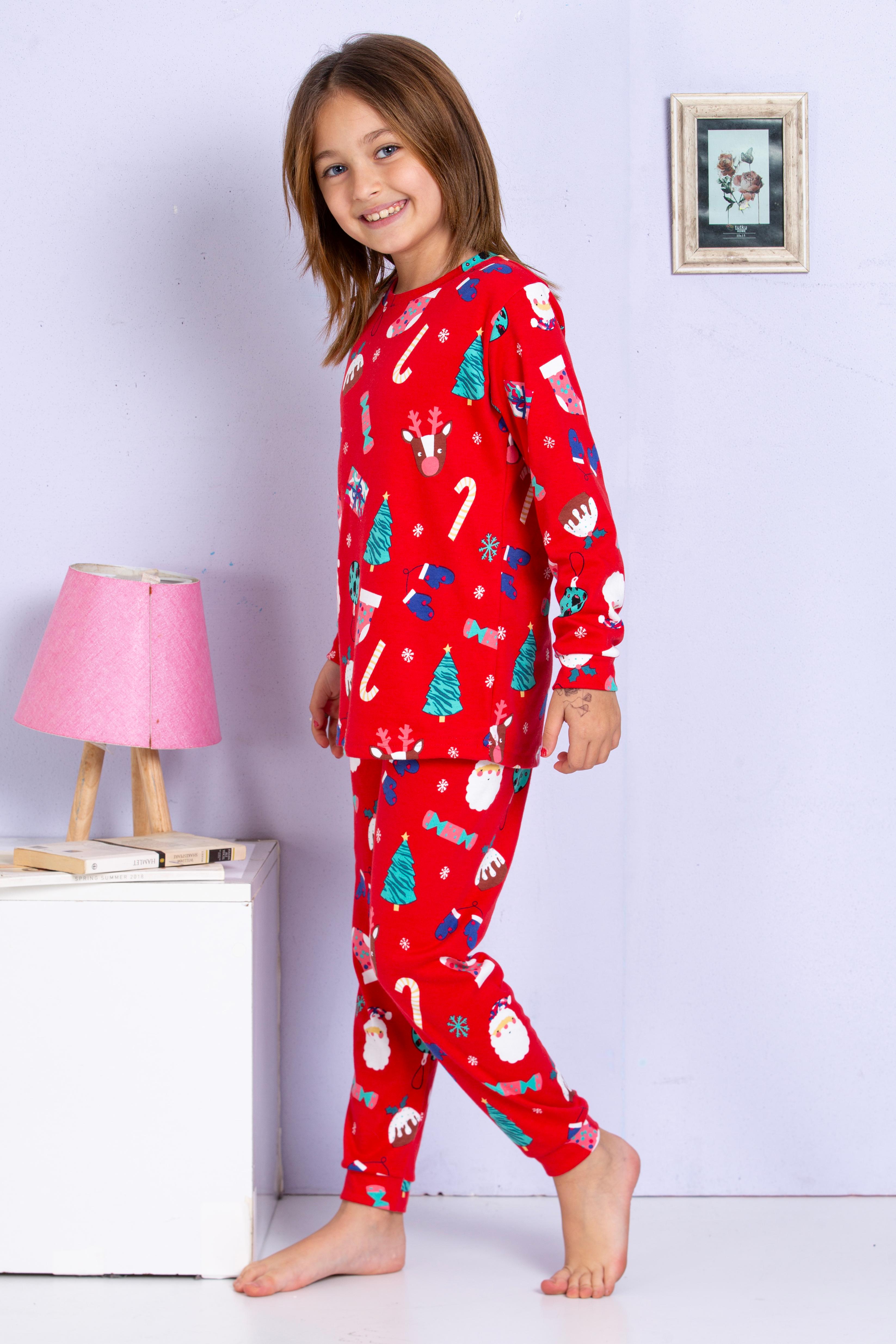 Yılbaşı Temalı Unisex Çocuk Pijama Takımı