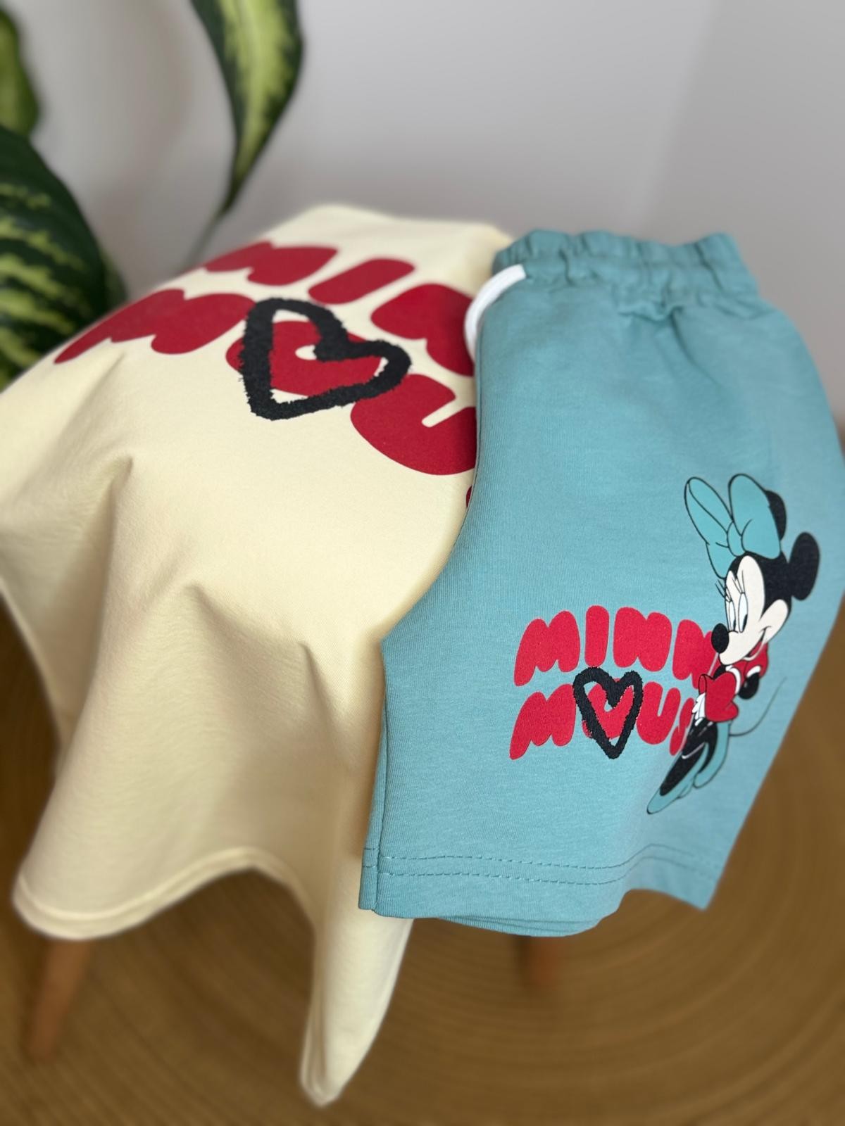 Minnie Mouse Baskılı Şortlu Takım
