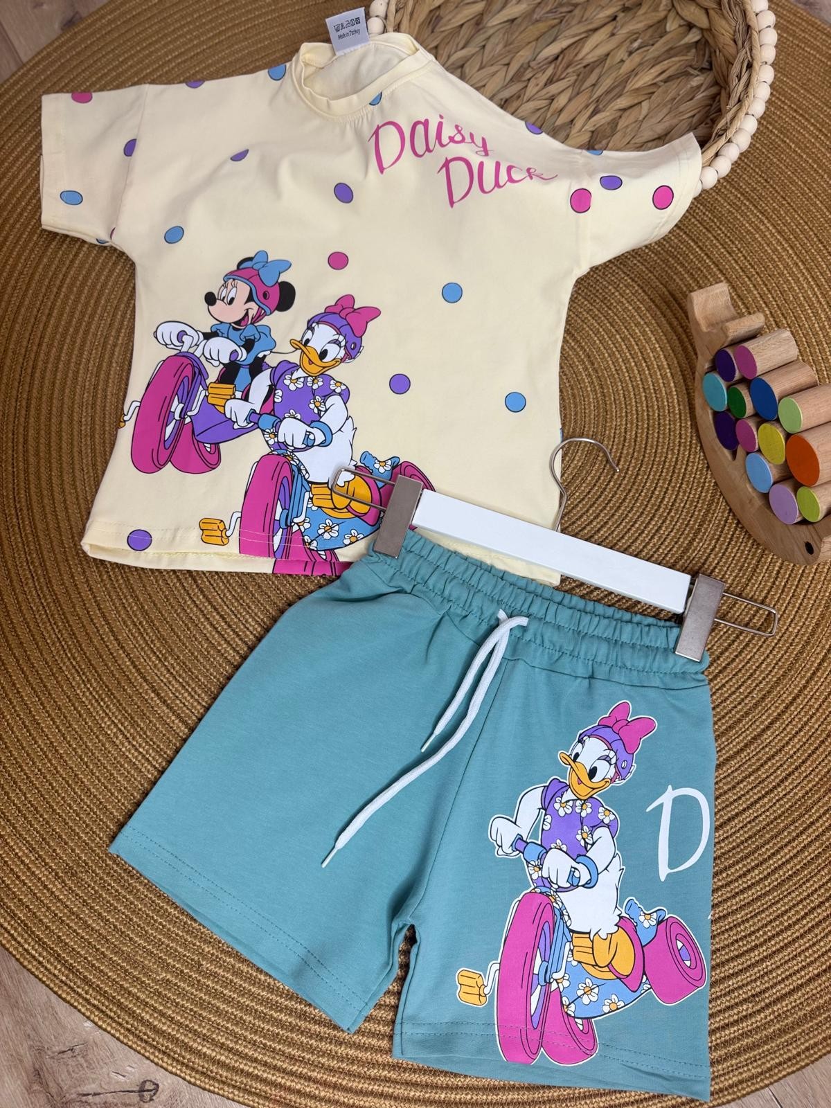 Daisy Duck Şortlu Takım 