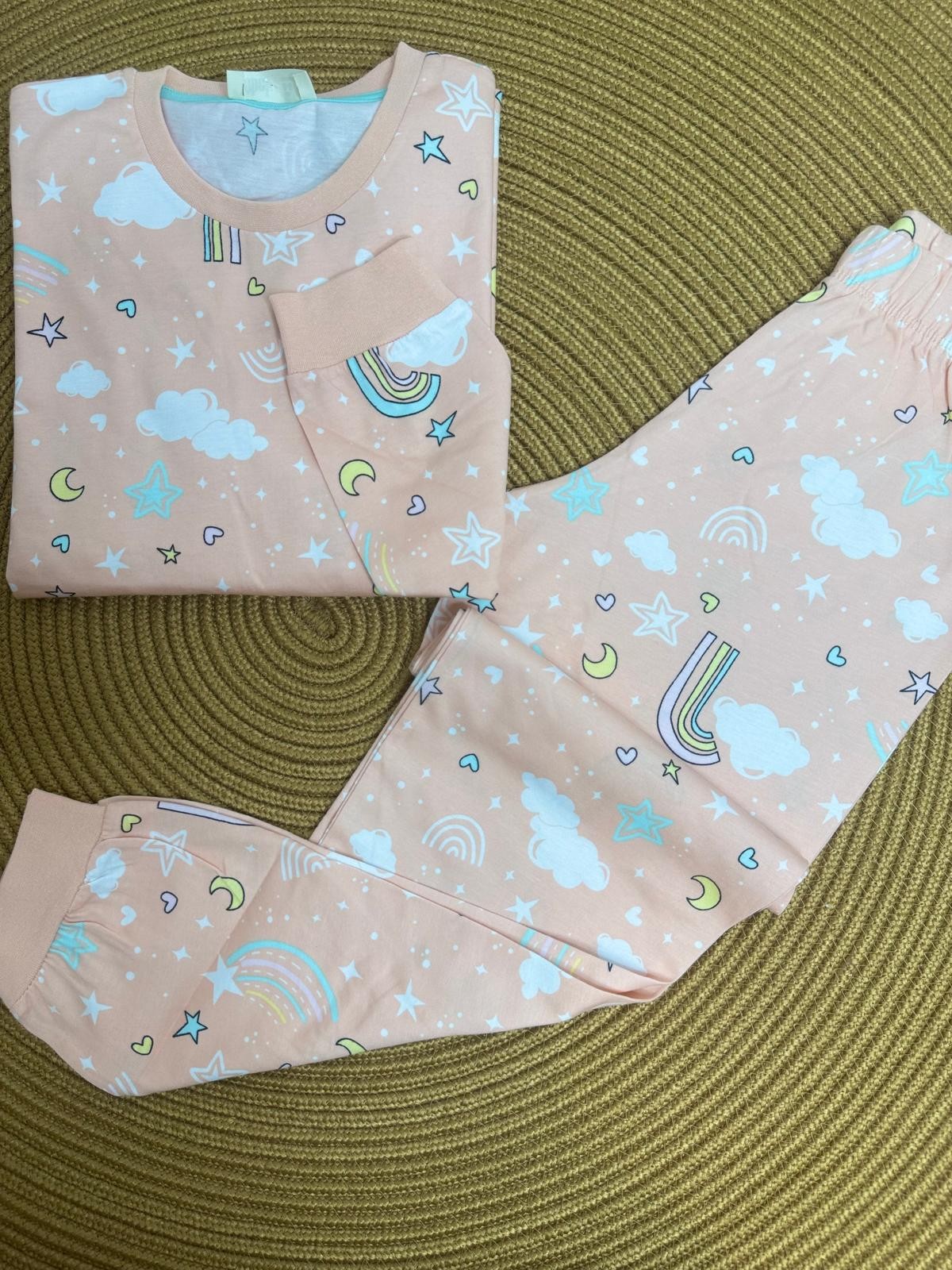 Gökkuşağı Temalı Kız Çocuk Pijama Takımı 