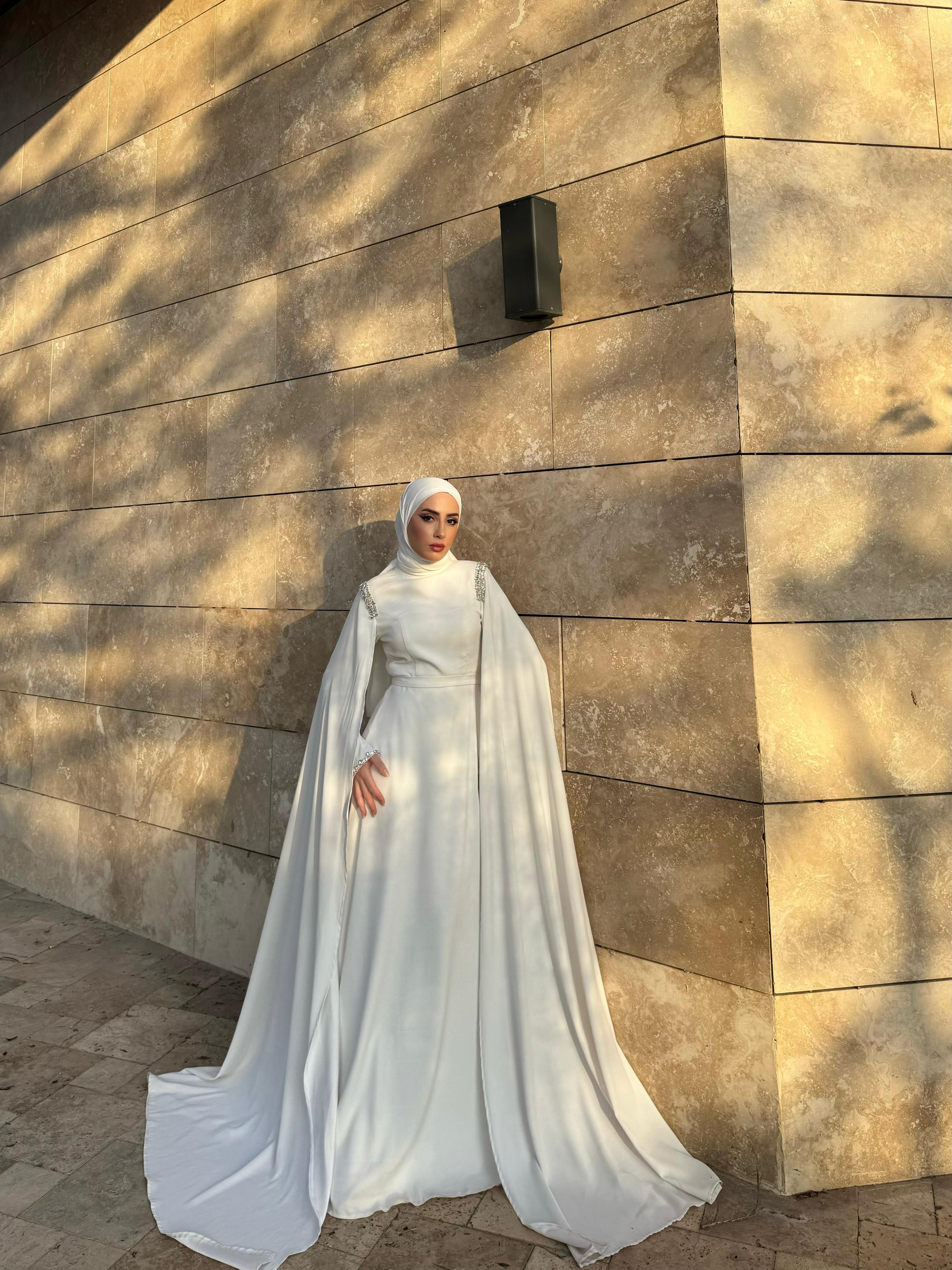 Kiralık - Valeria Beyaz