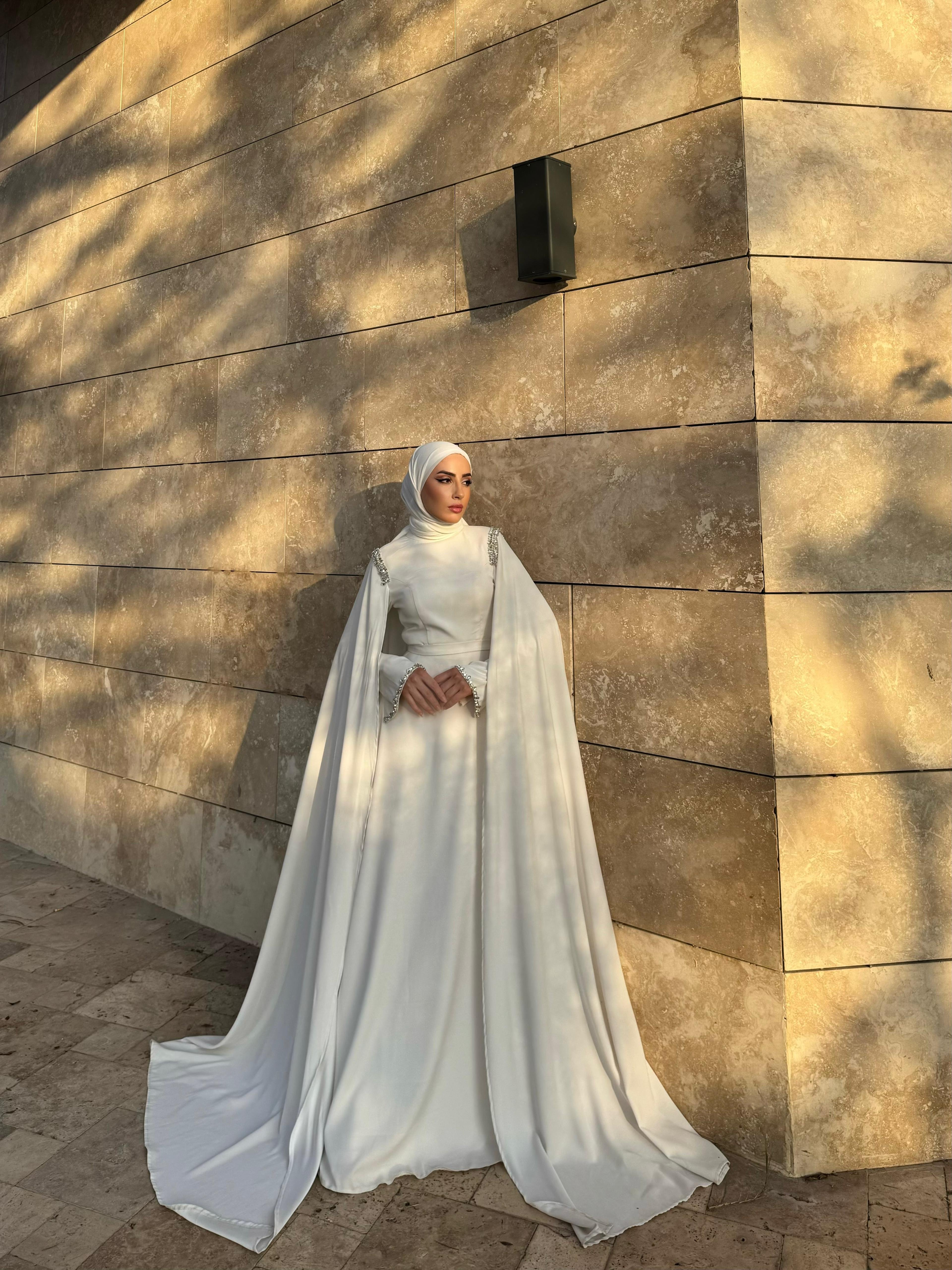 Kiralık - Valeria Beyaz