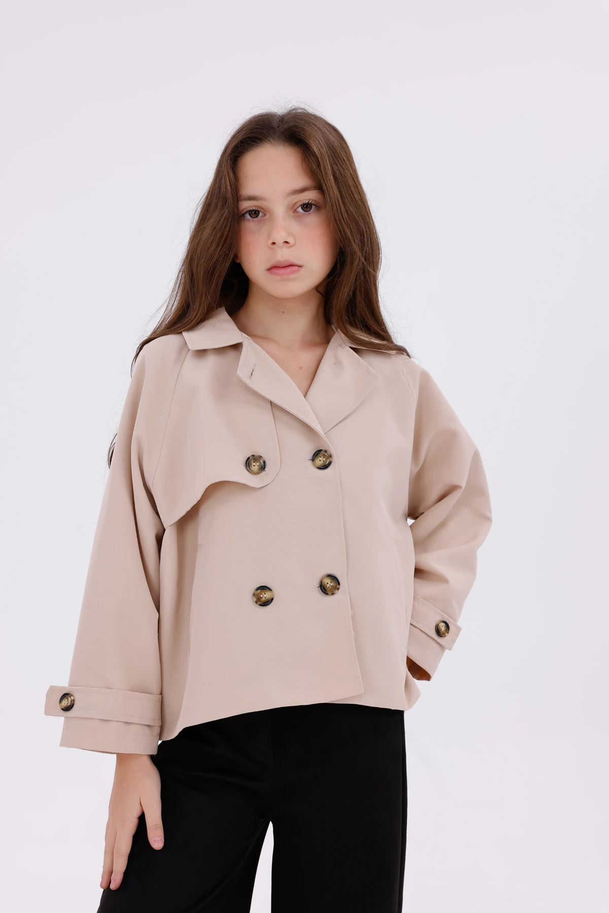 Kız Çocuk Düğme ve Sırt Tasarım Detaylı Kısa Trençkot - BEJ