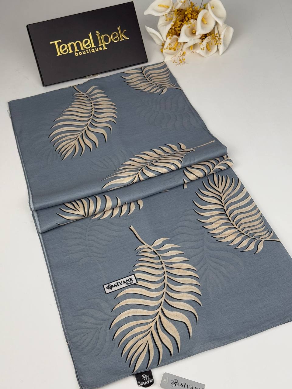 Koyu Gri