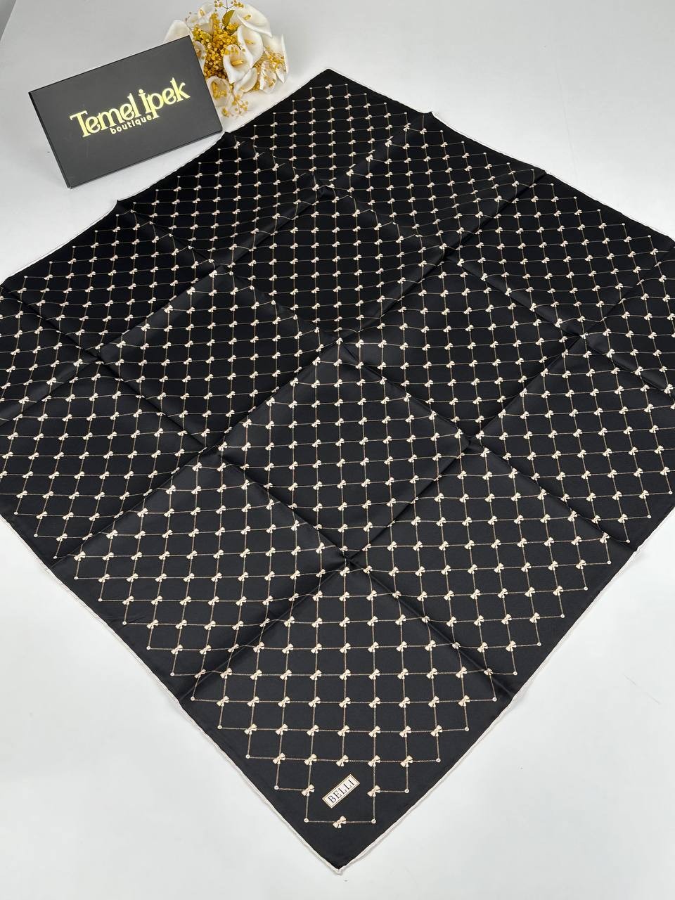 Belli - Saf Twill İpek Eşarp 4006D
