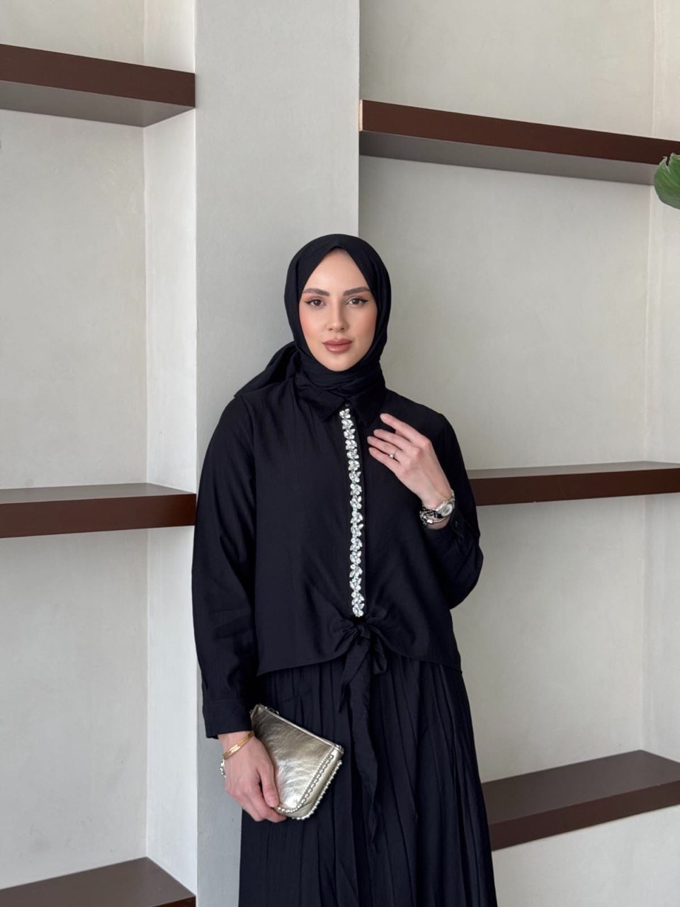 Önü Taşlı Bağlamalı Etekli Takım - Siyah