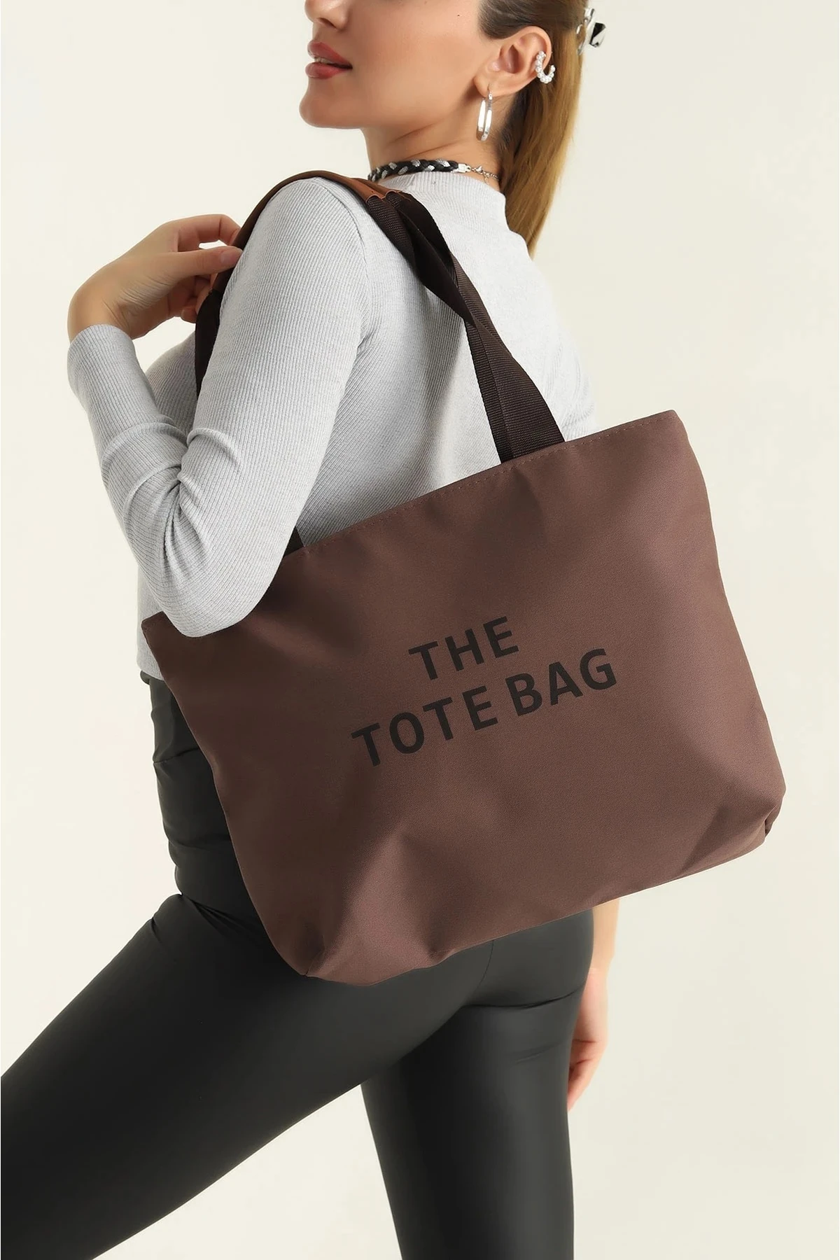 Kadın Yazı Detaylı Fermuarlı Kadın Kol ve Omuz Çantası