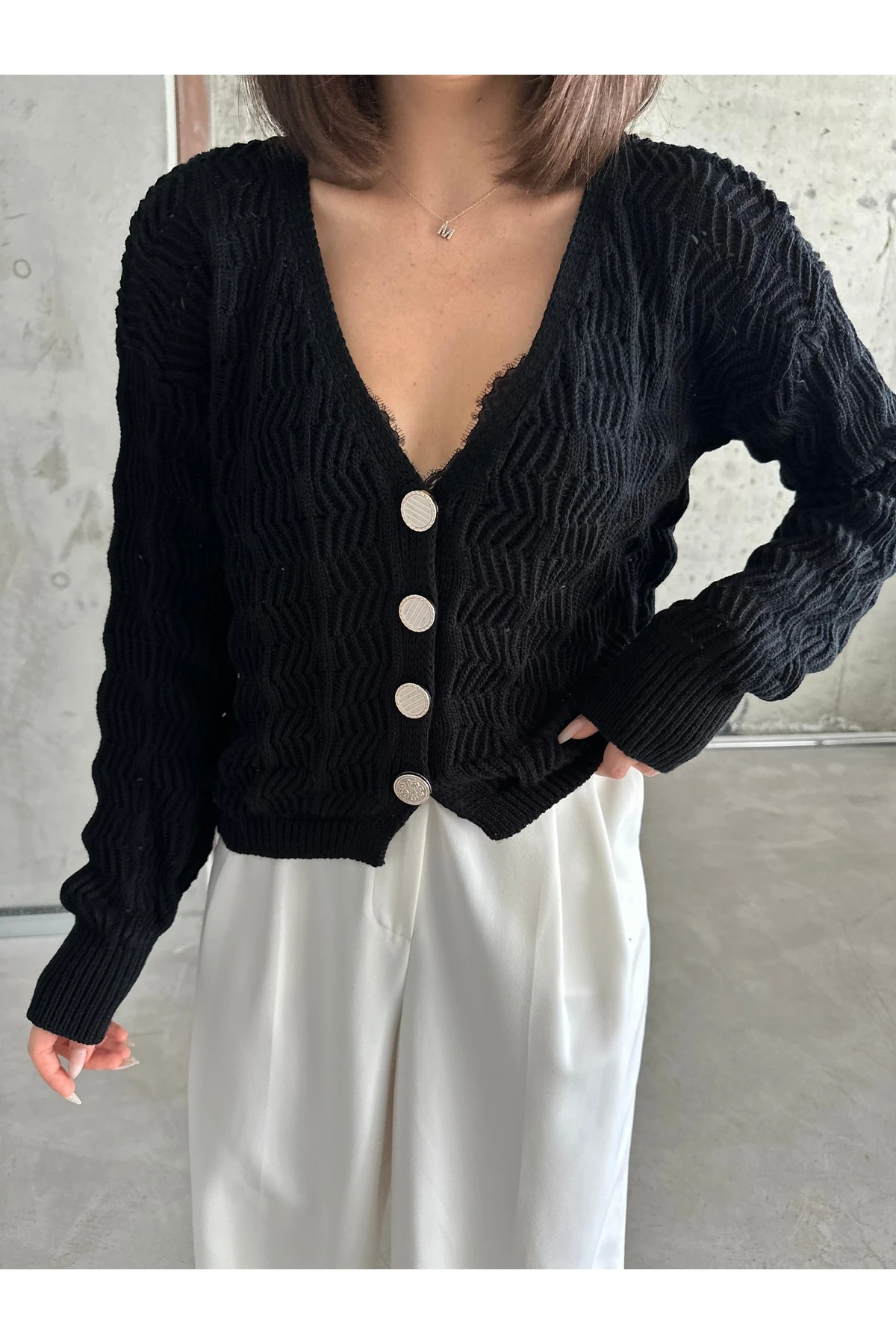 Kadın Desenli  V Yaka Triko Hırka