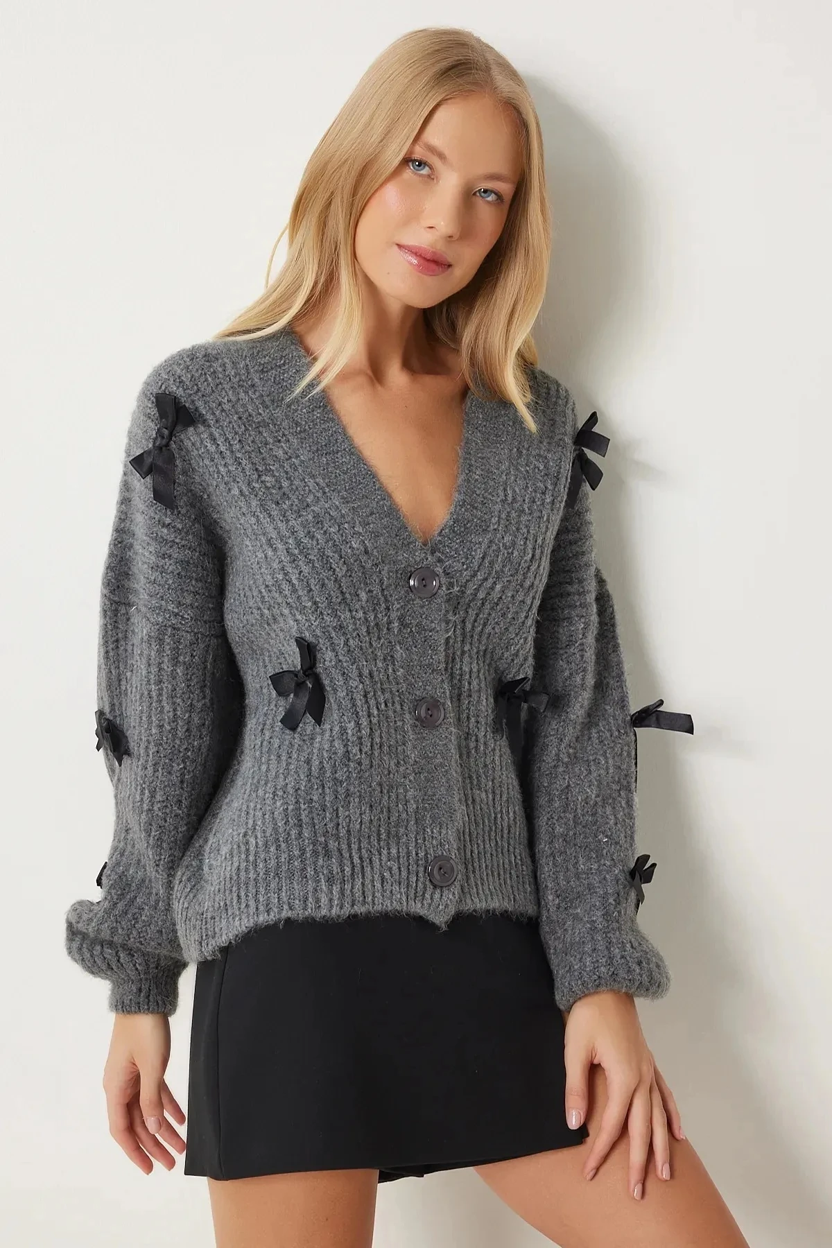 Antrasit Fiyonklu Yumoş Basic Triko Hırka