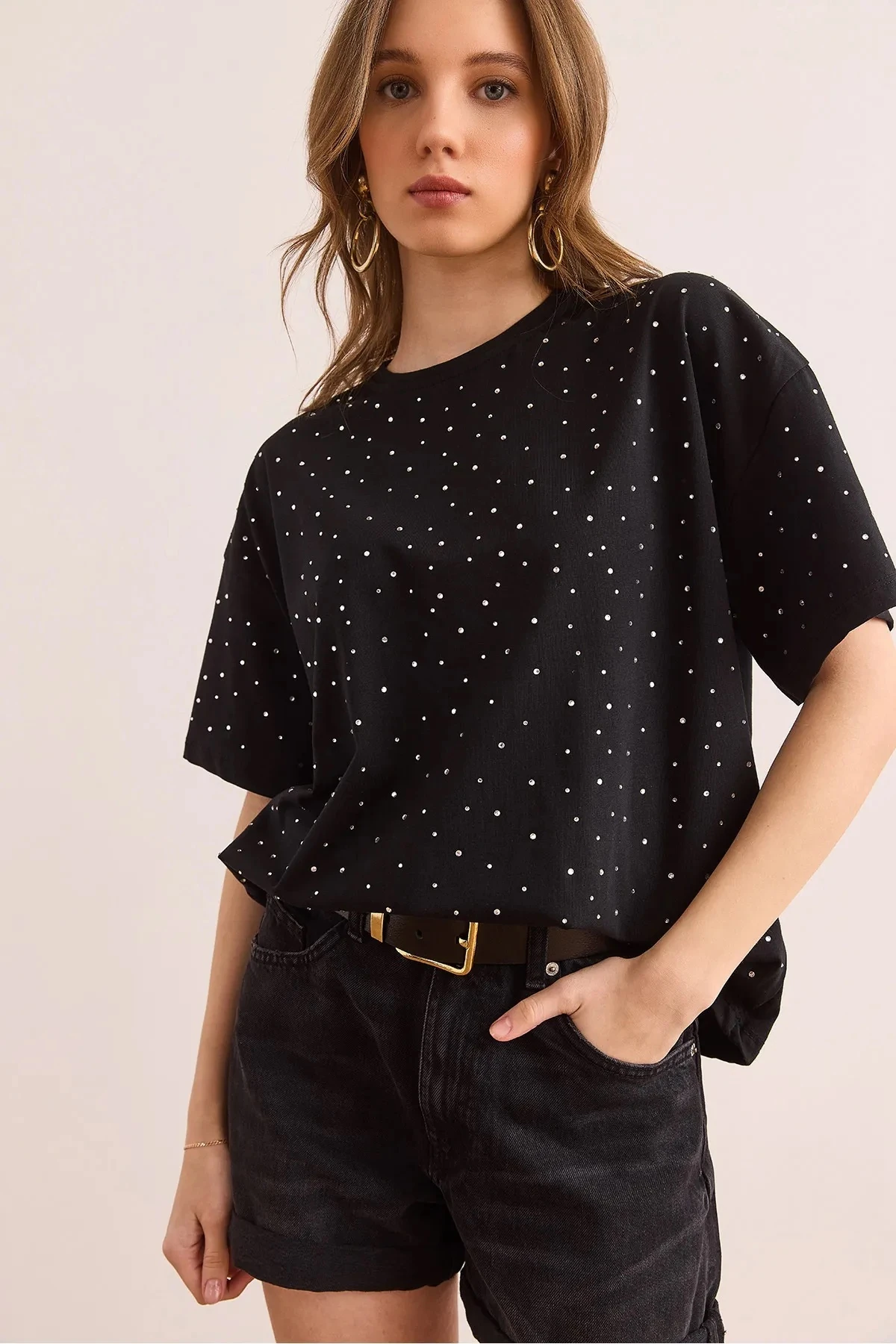 Kadın Taş Detaylı Oversize Bisiklet Yaka T-Shirt