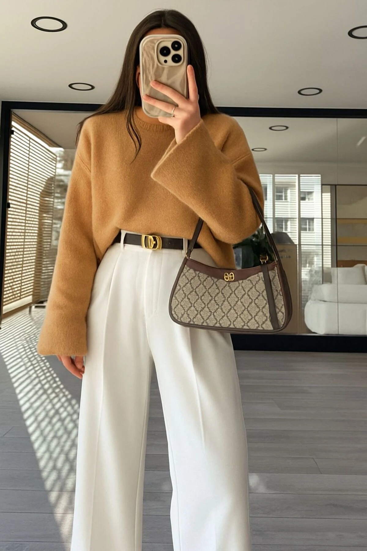 Kadın Beyaz Sakallı Yumoş Basic Triko Kazak