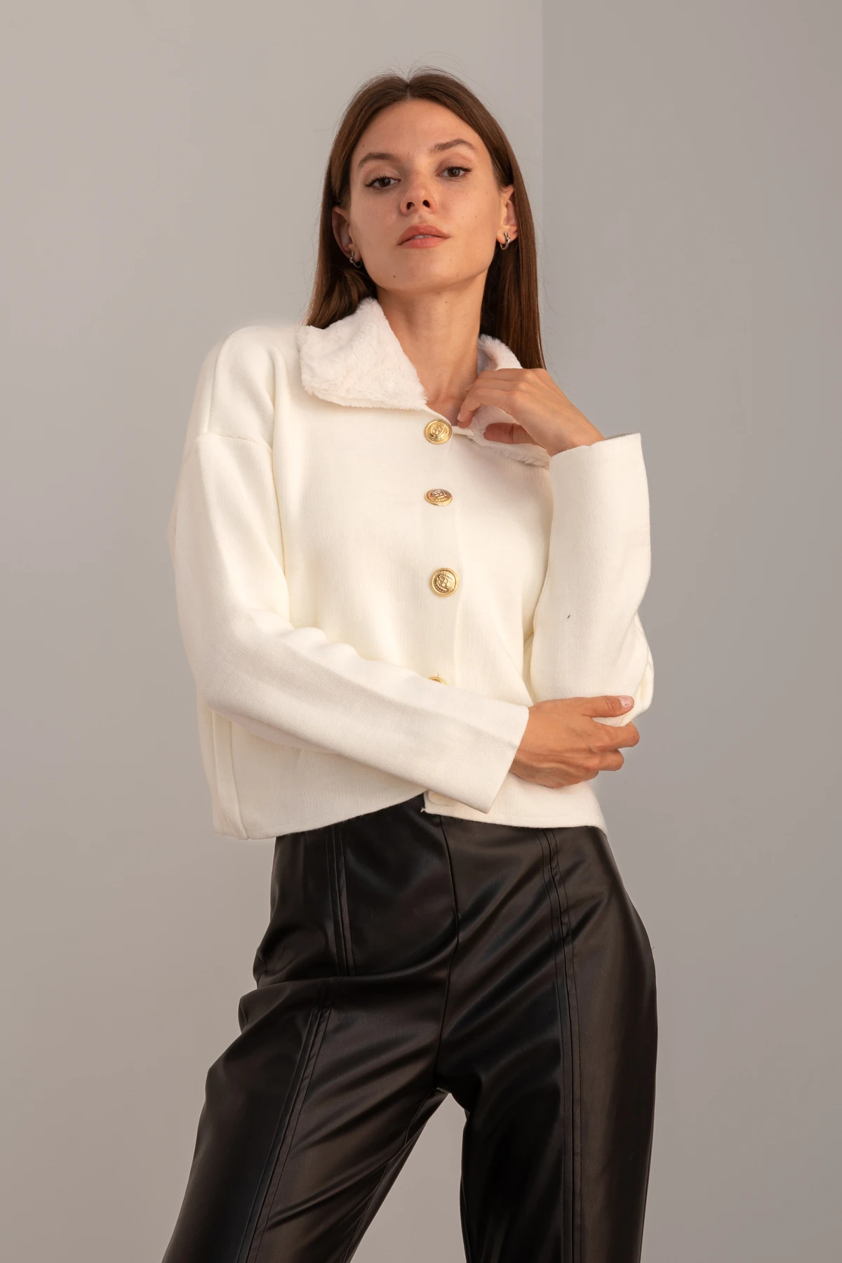 Kadın Düz Peluşlu Triko Hırka