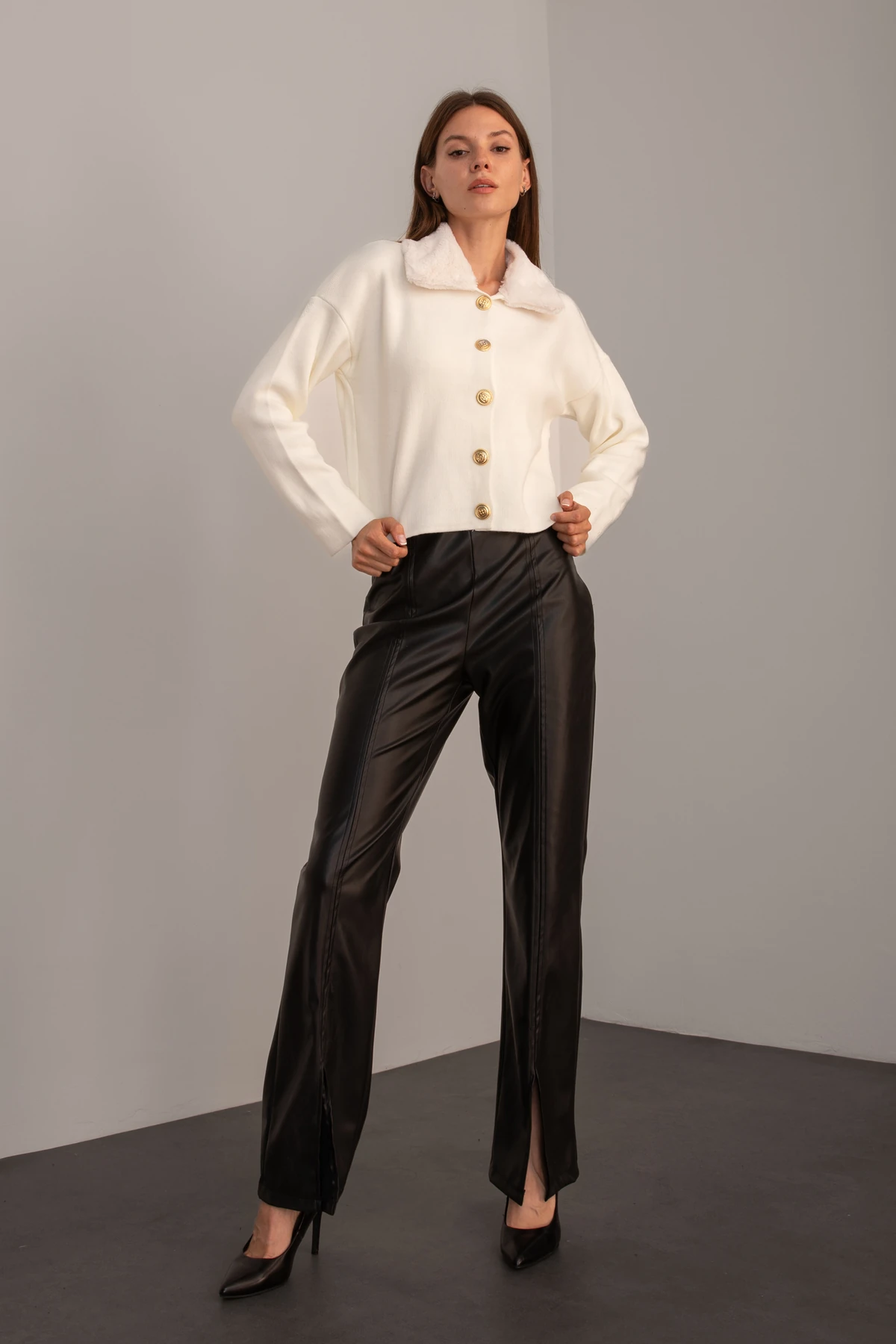 Kadın Düz Peluşlu Triko Hırka