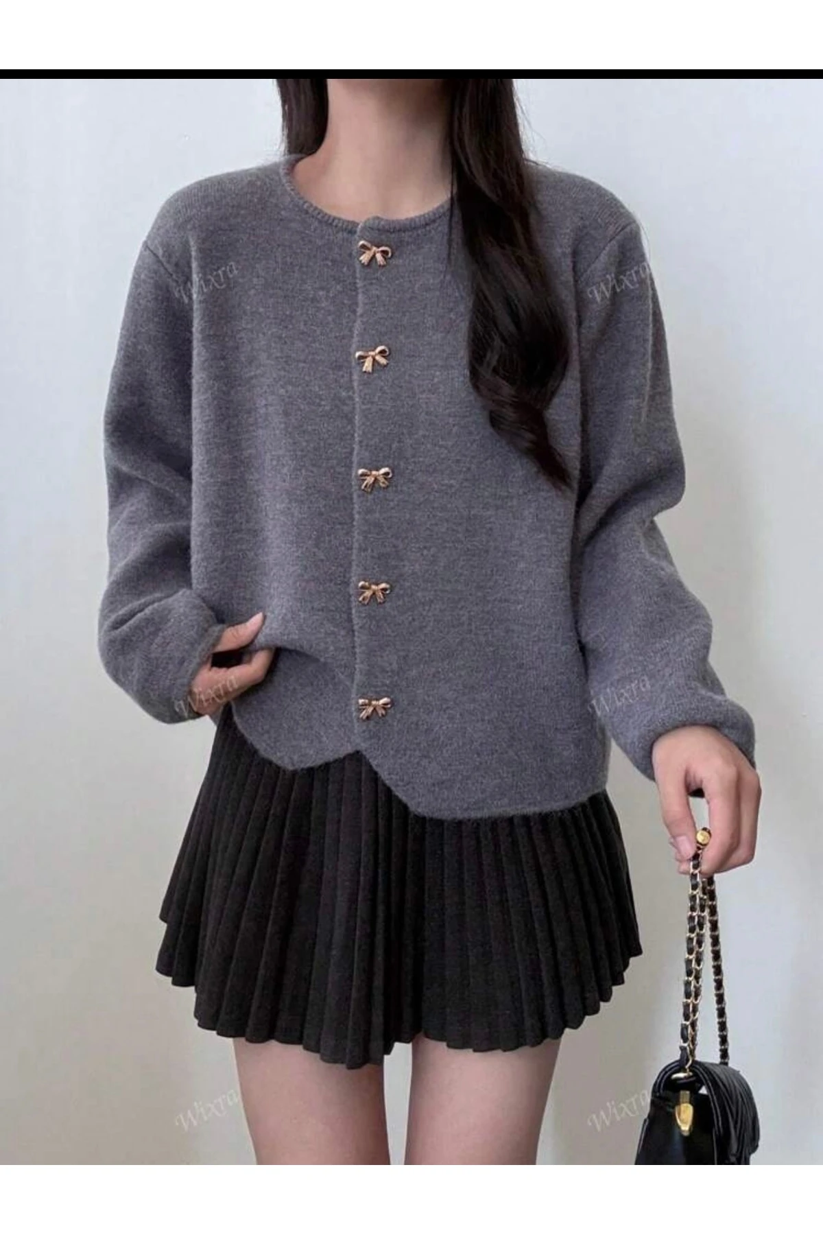 Kadın Antrasit Fiyonk Düğmeli Oval Detaylı Triko Hırka