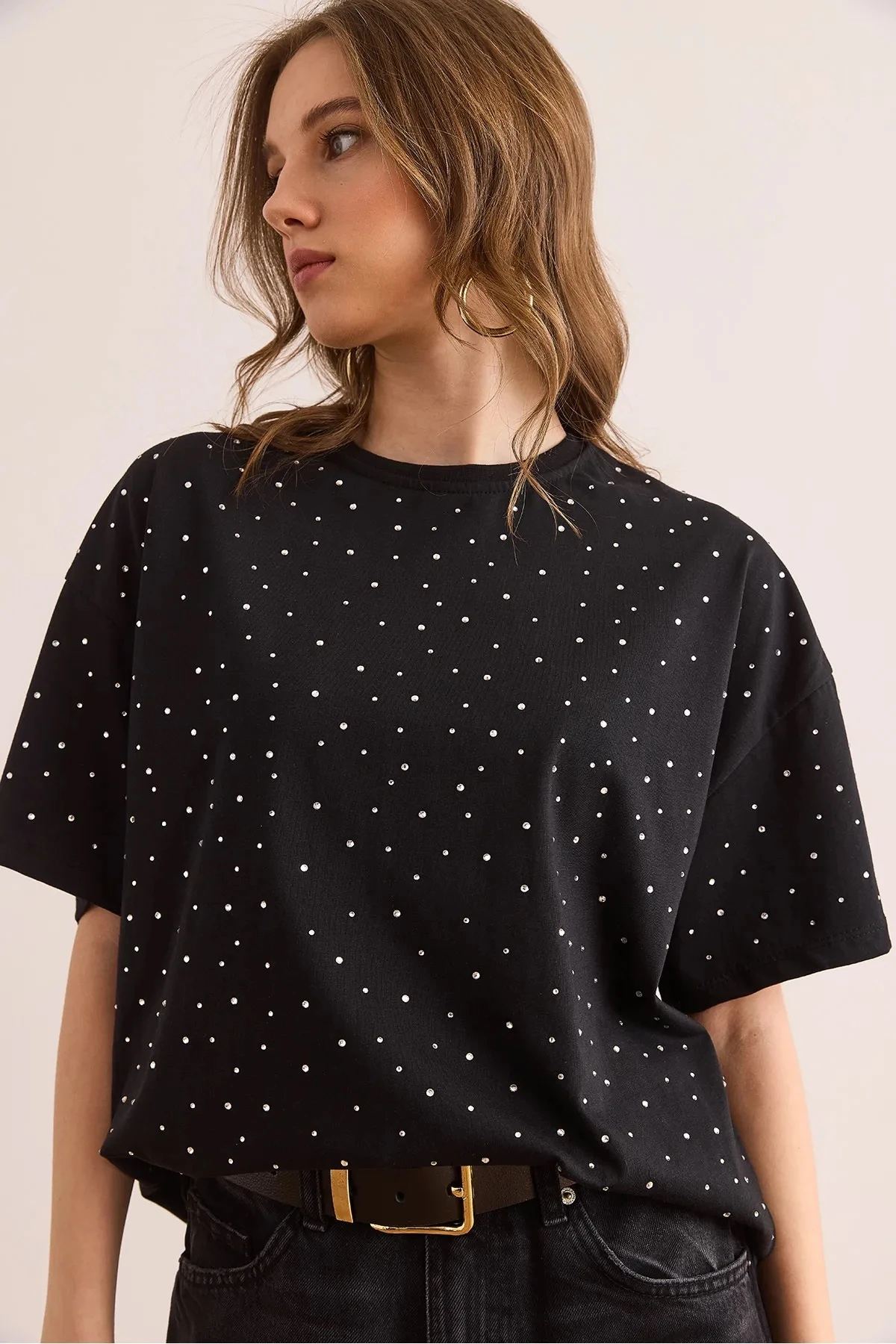 Kadın Taş Detaylı Oversize Bisiklet Yaka T-Shirt