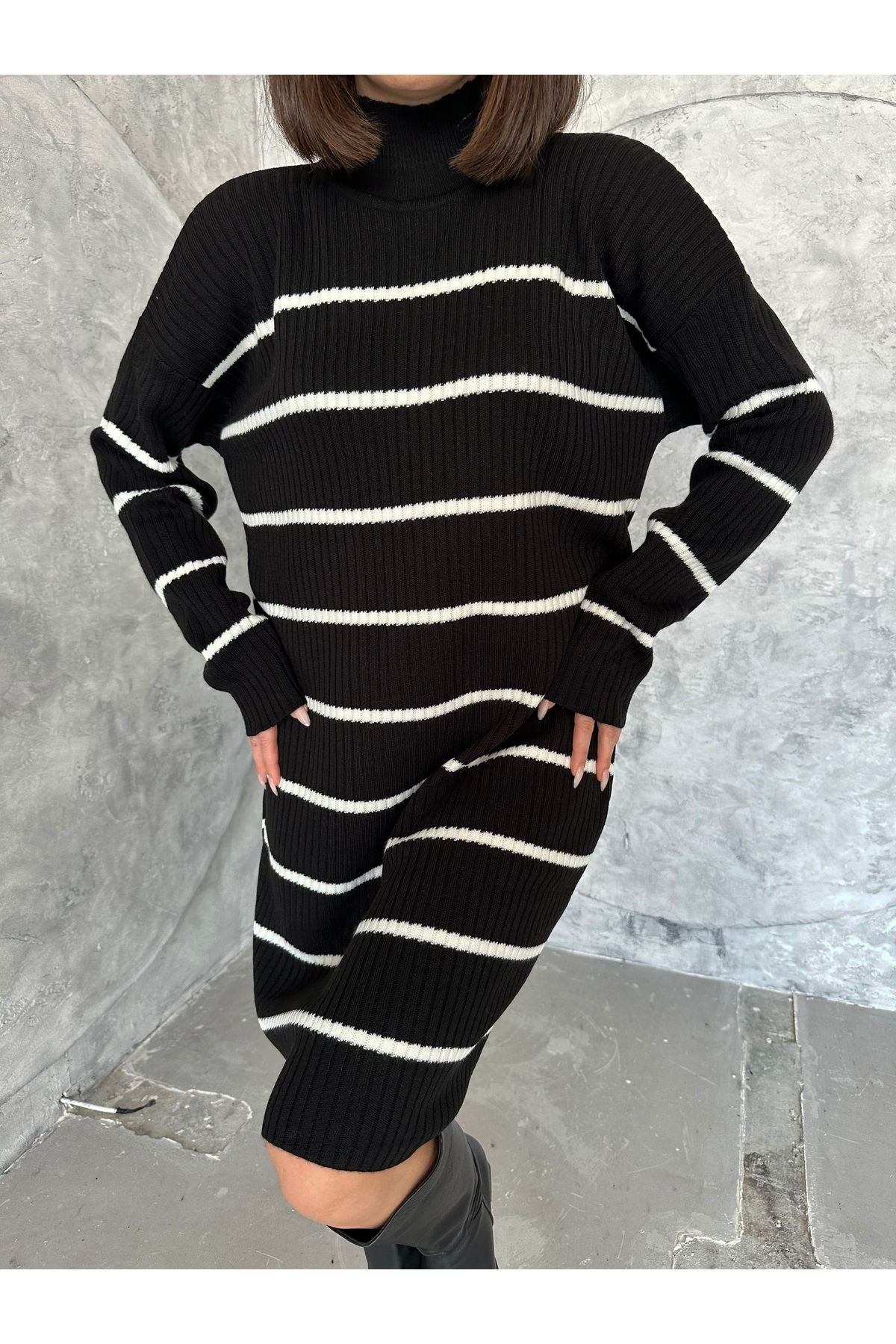 Kadın Çizgili Uzun Triko Elbise