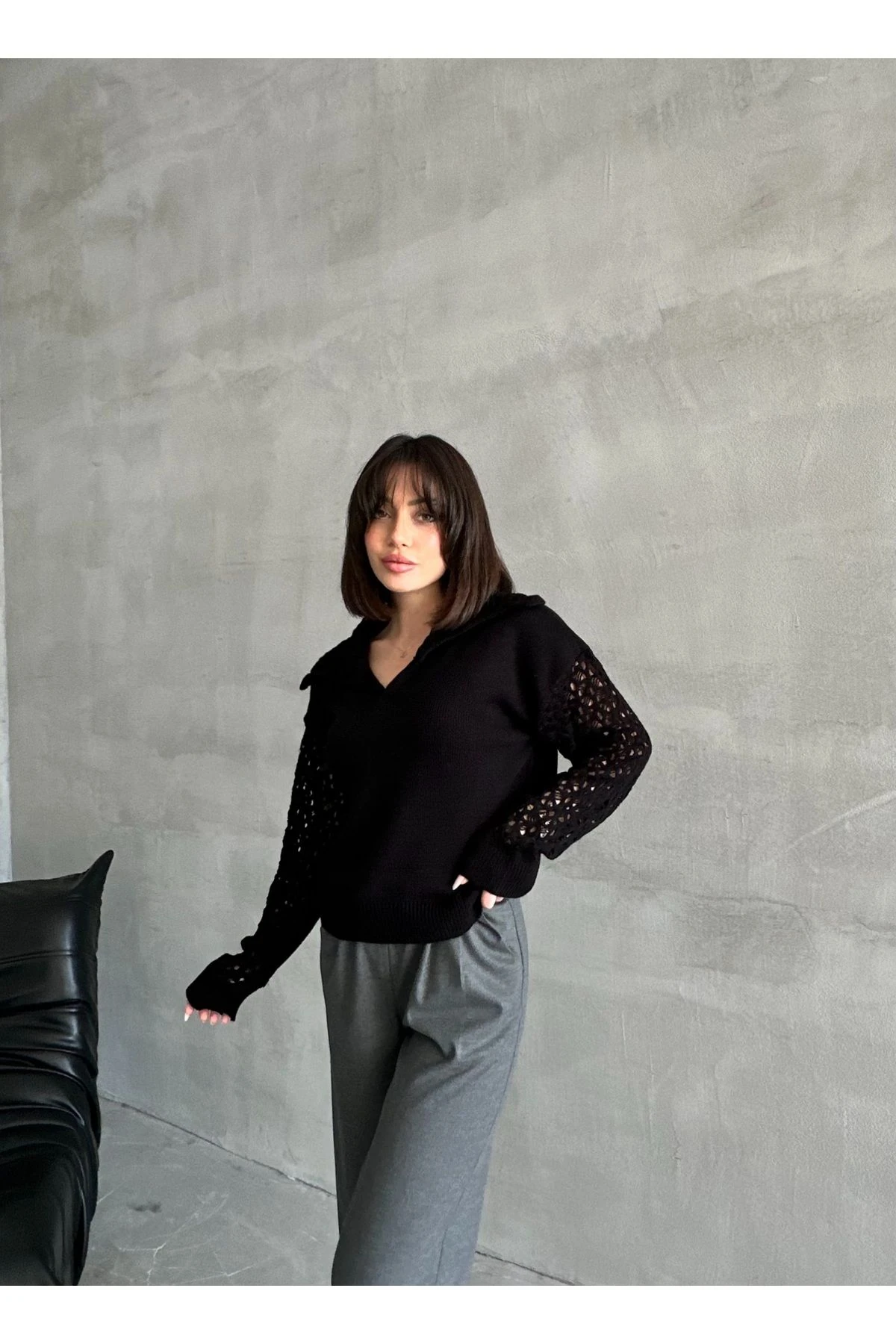 Kadın Kolları İşlemeli Delikli Oversize Triko Kazak