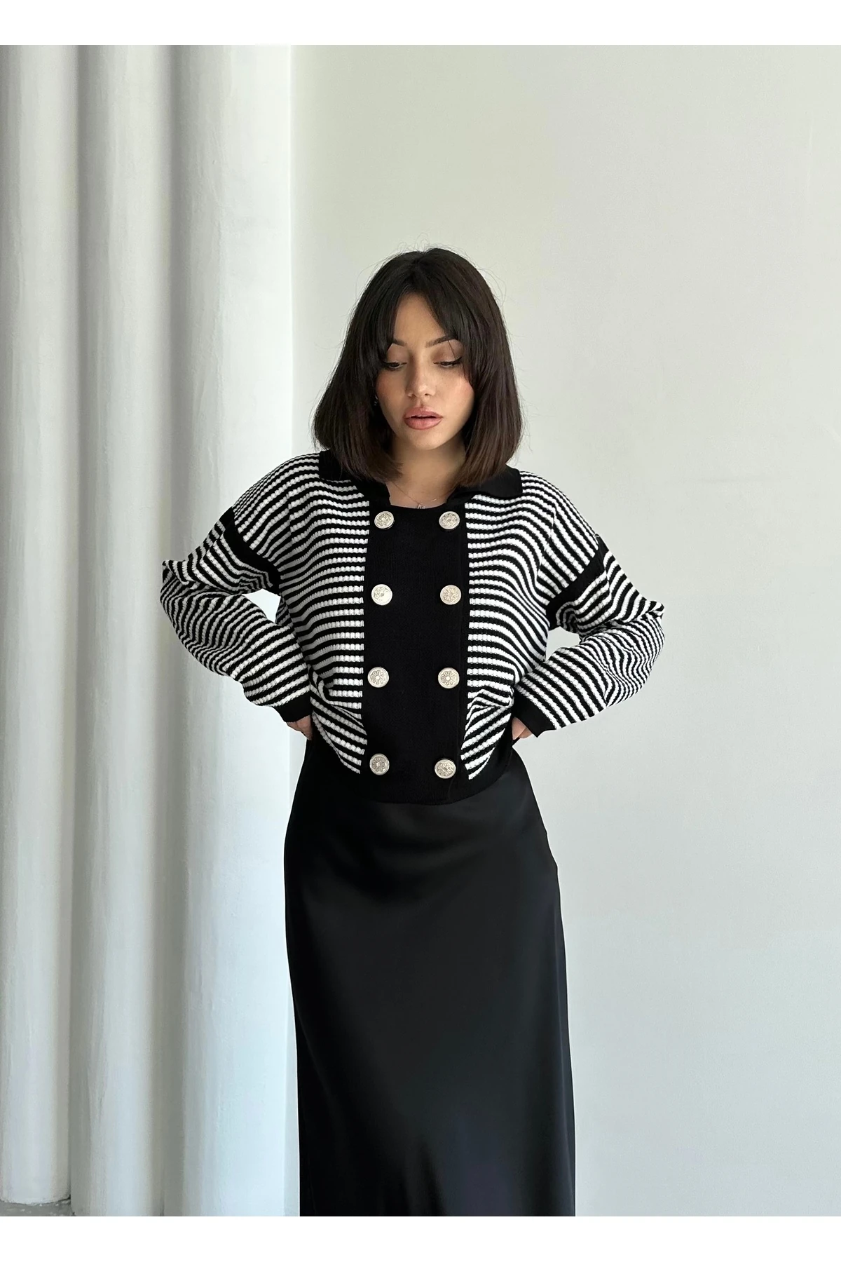 Kadın 8 Düğmeli Triko Hırka