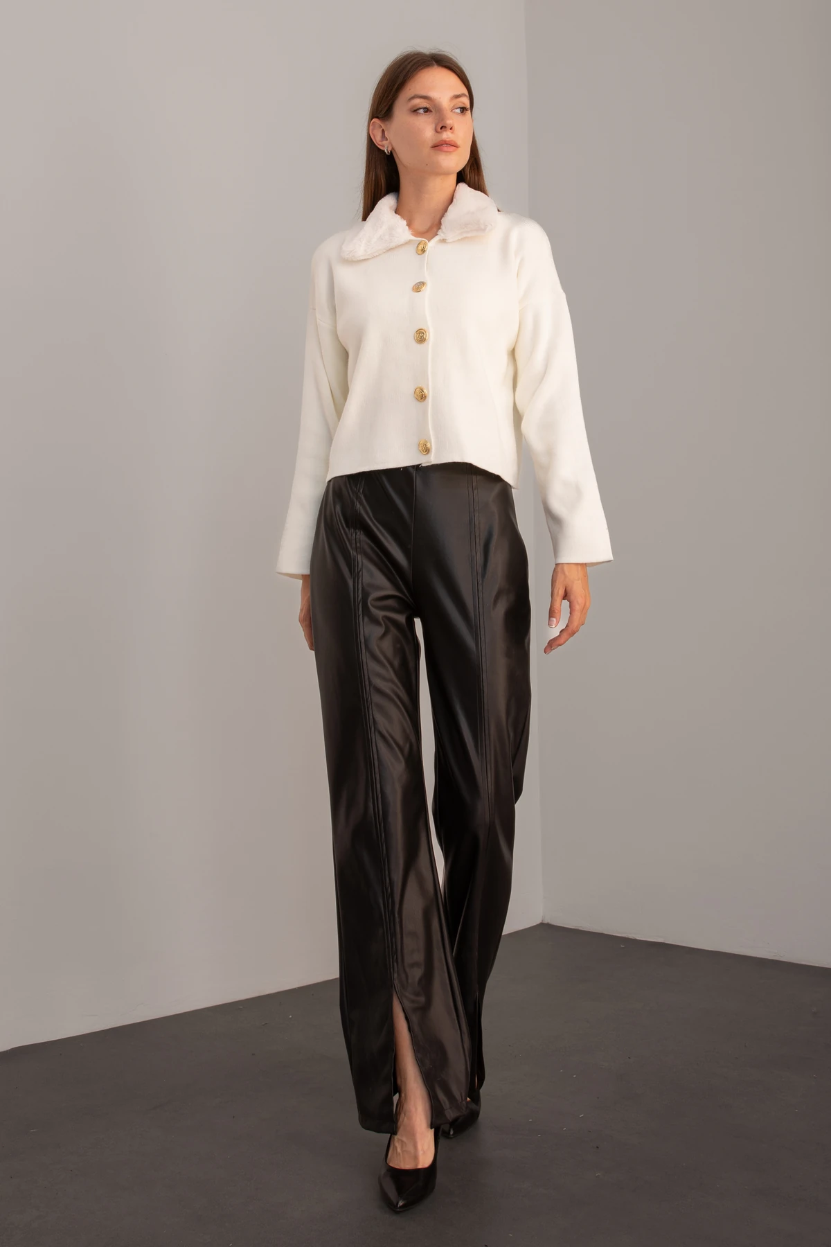 Kadın Düz Peluşlu Triko Hırka