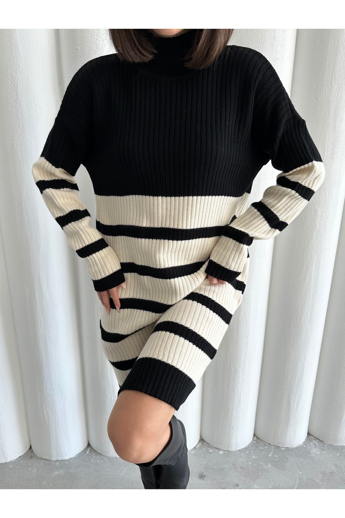 Kadın Çizgili Midi Boy Triko Elbise