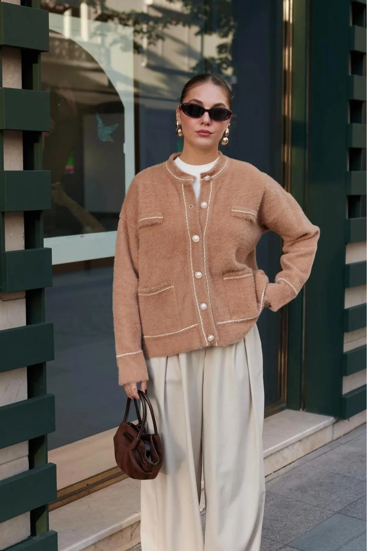 Bebe Yaka Bisküvi Inci Düğmeli Çift Cepli Kadın Triko Hırka