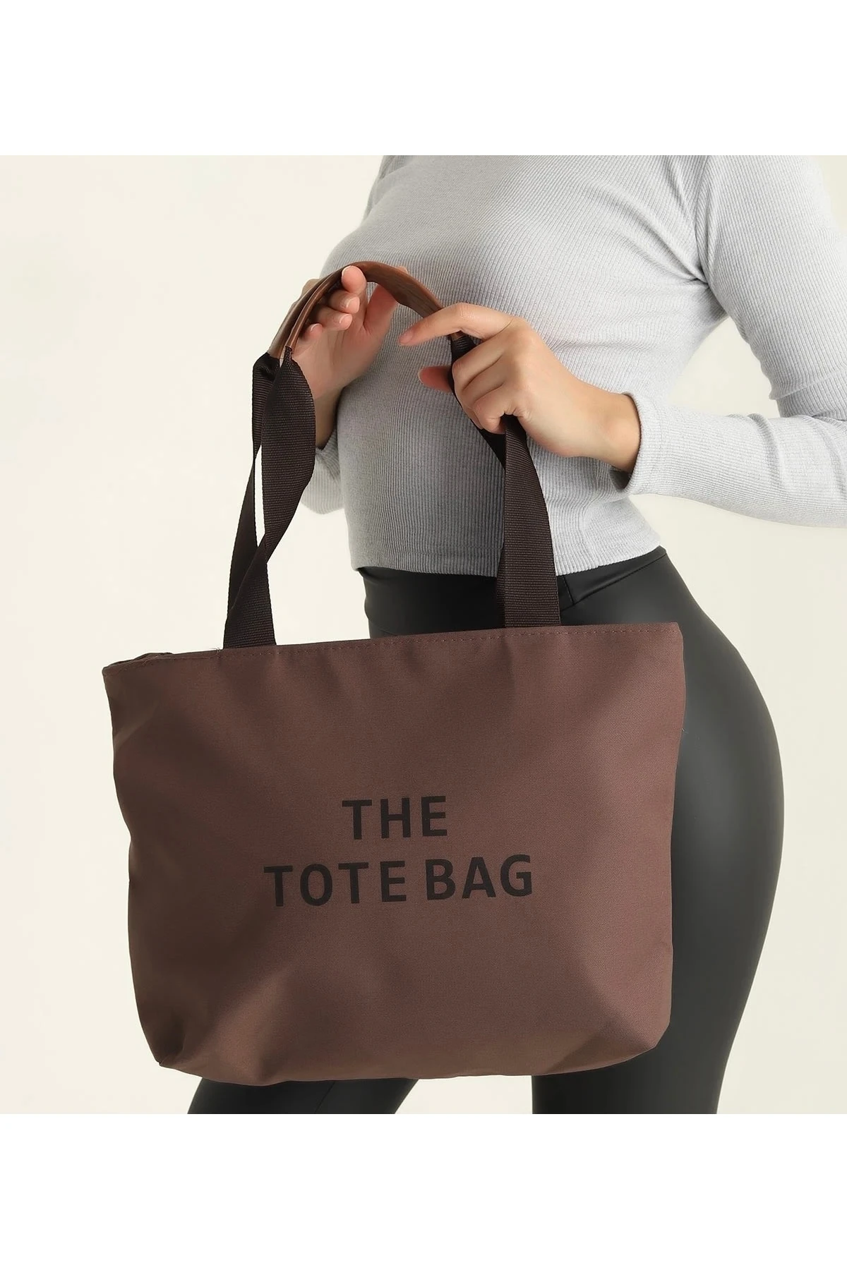 Kadın Yazı Detaylı Fermuarlı Kadın Kol ve Omuz Çantası