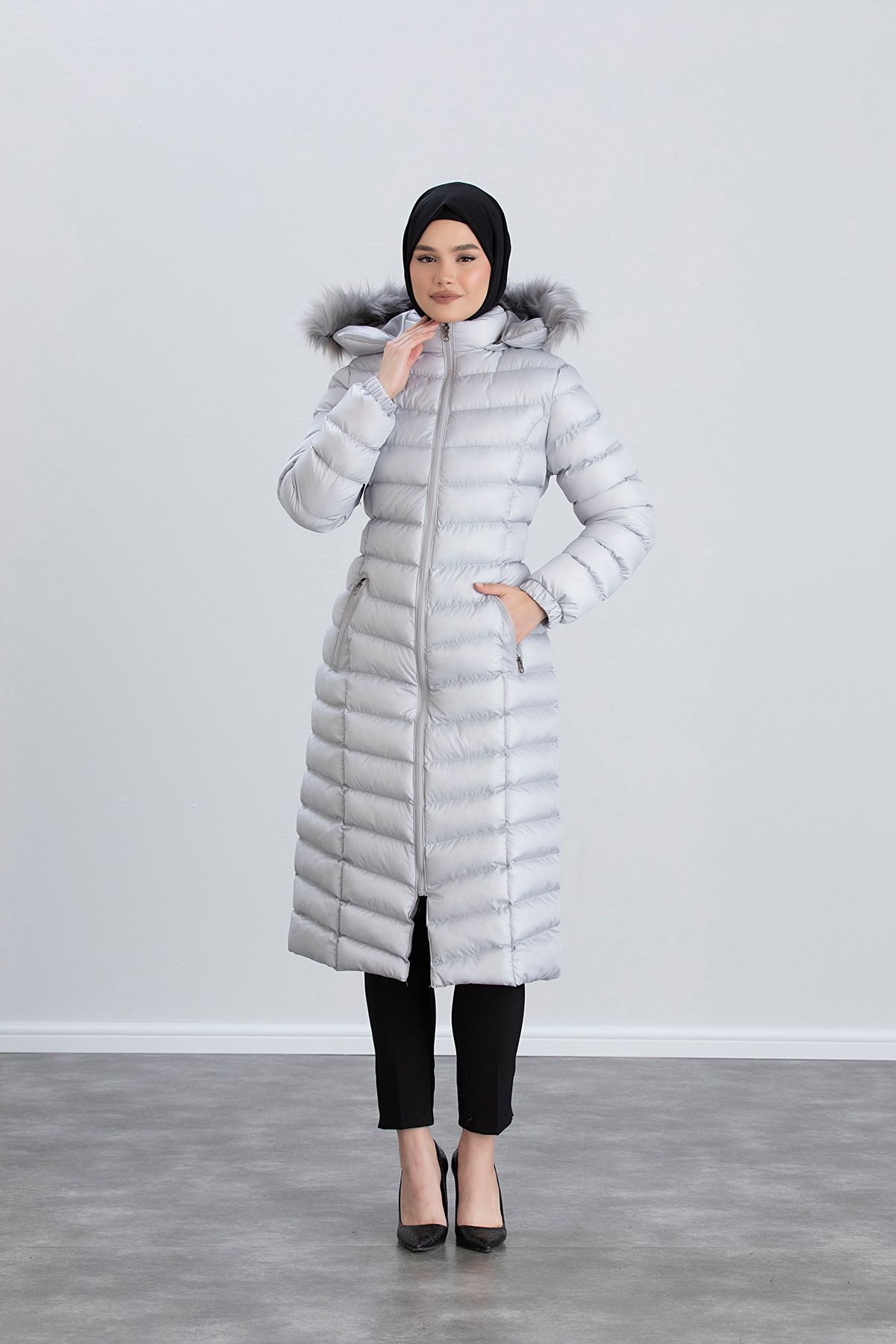 Kadın Bej Uzun Şişme Mont - gri