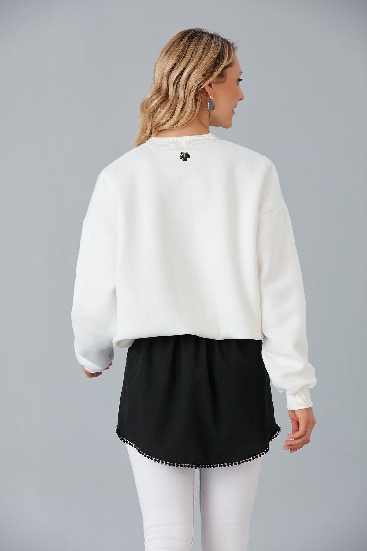 Altı Dantelli Siyah Kurtarıcı Etek Gömlek Altı Içlik