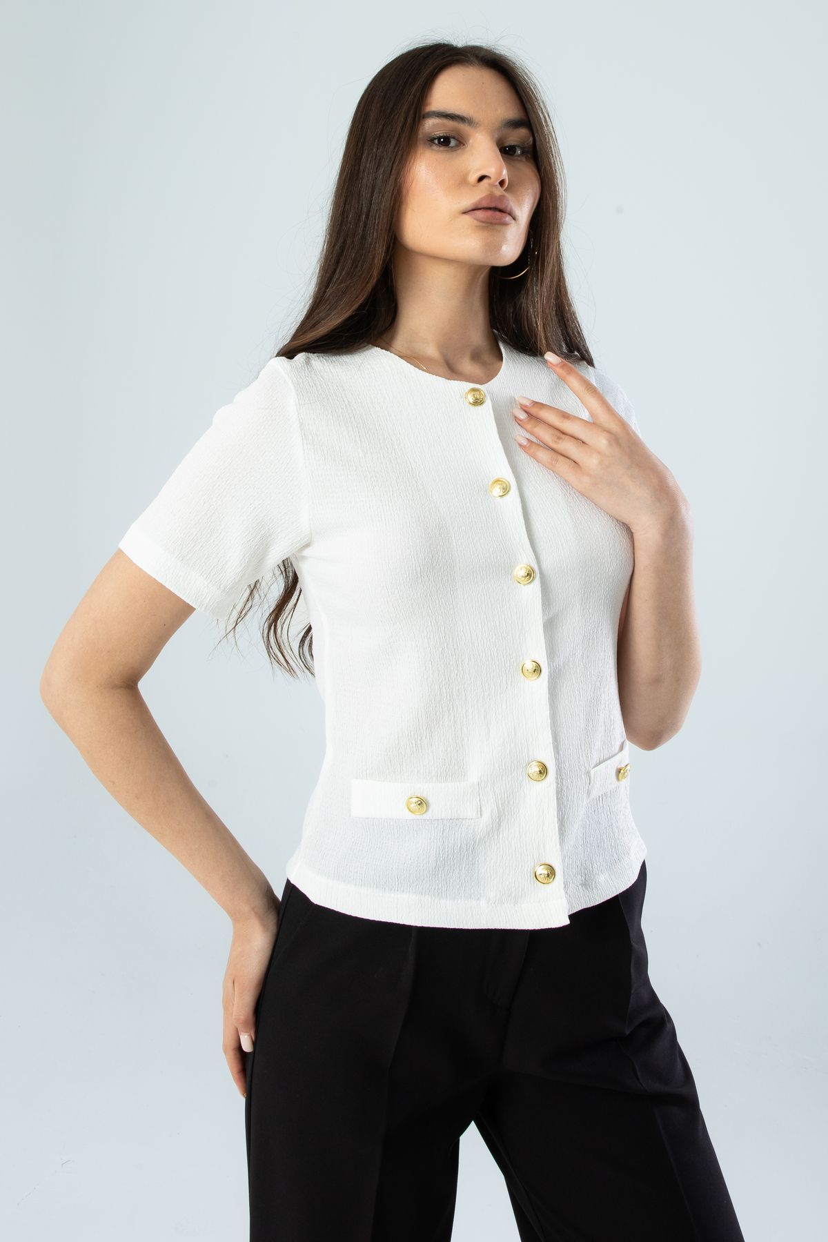 Beyaz Cep Detaylı Ceket Görünümlü Bürümcük Hırka