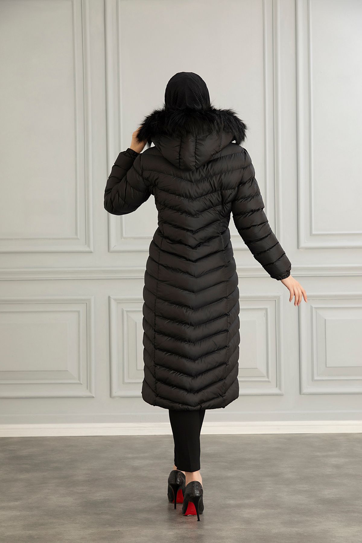 Kadın Bej Uzun Şişme Mont